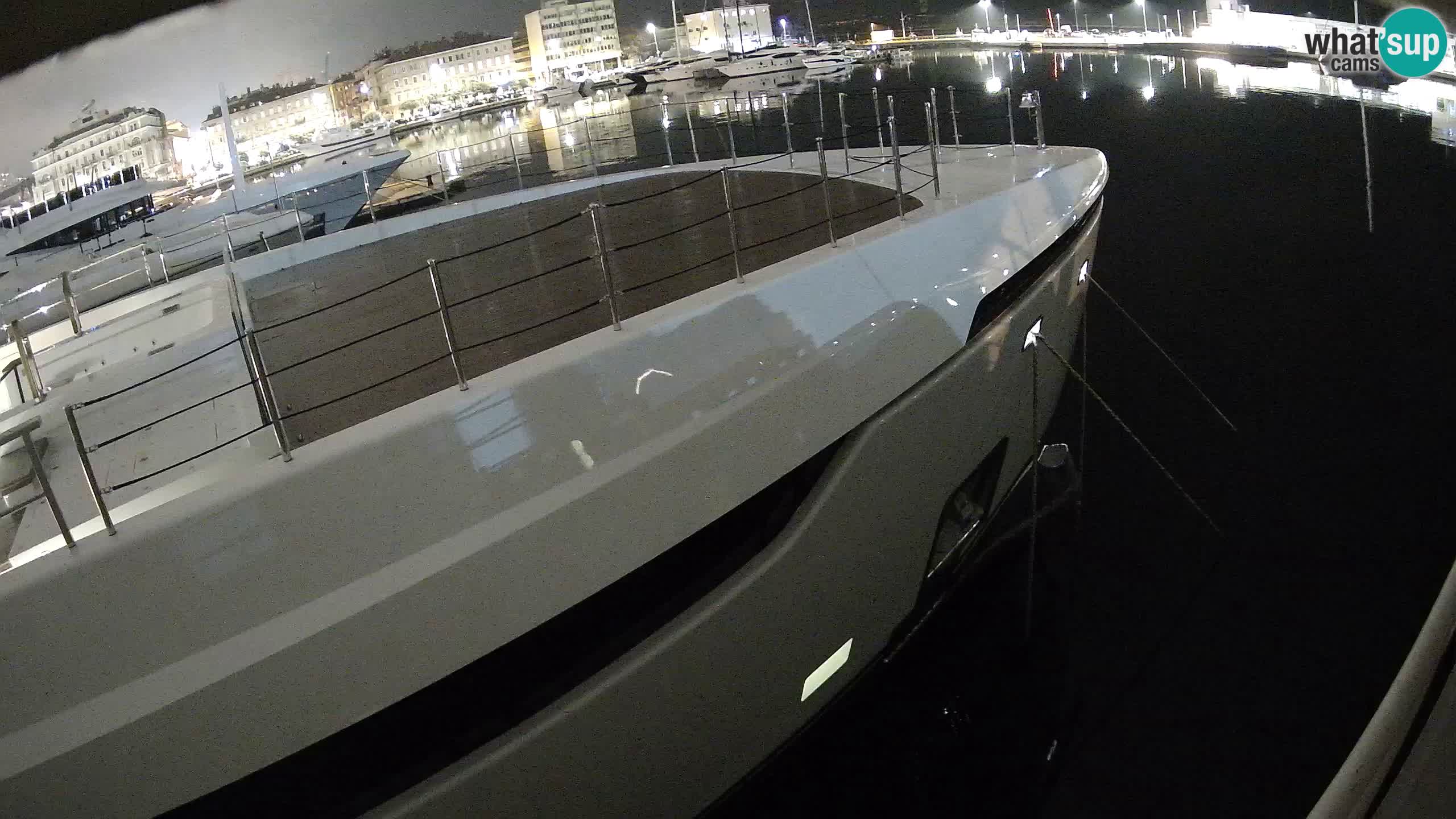 Botel Marina cámara web en vivo Rijeka