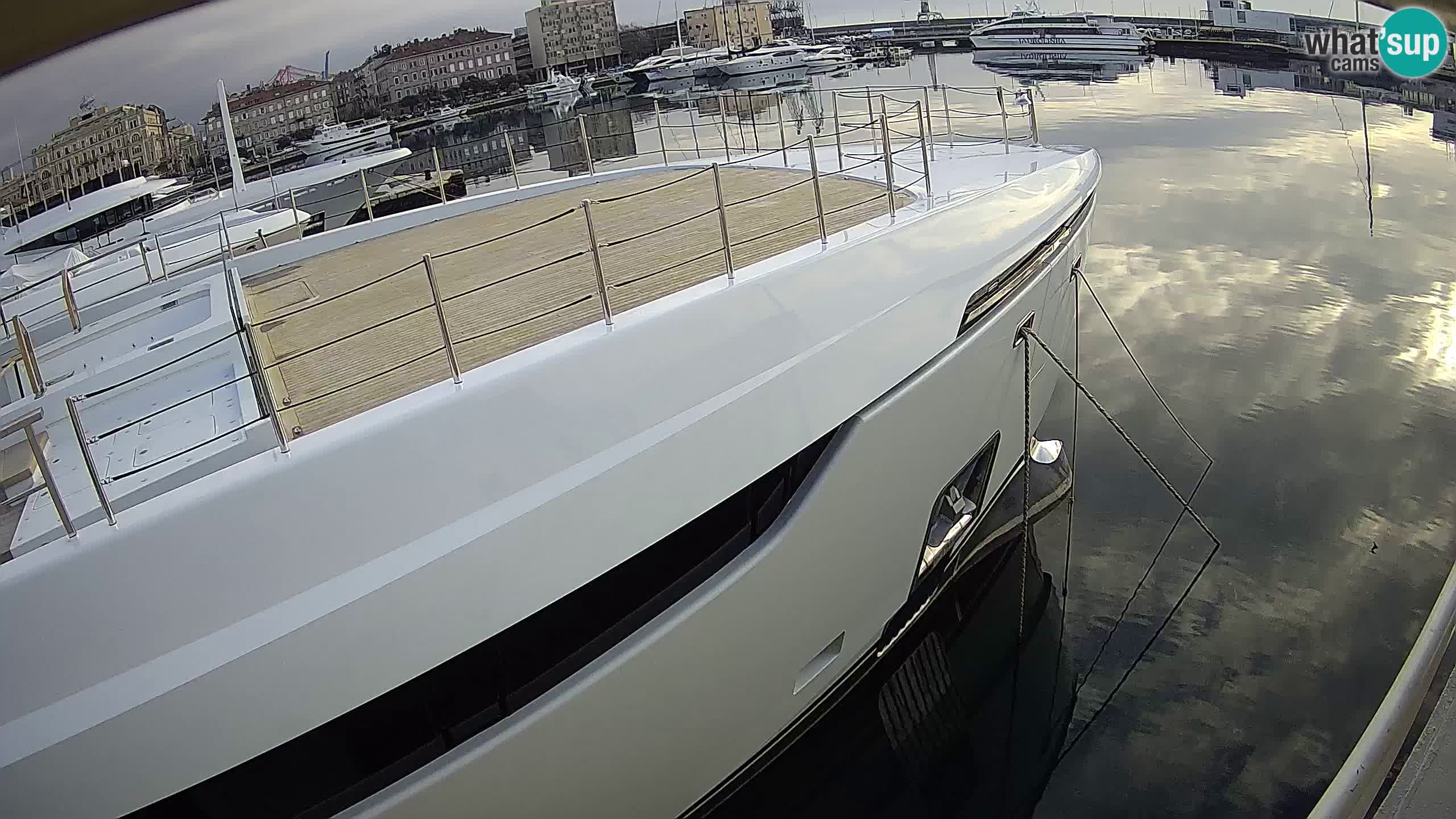 Botel Marina cámara web en vivo Rijeka