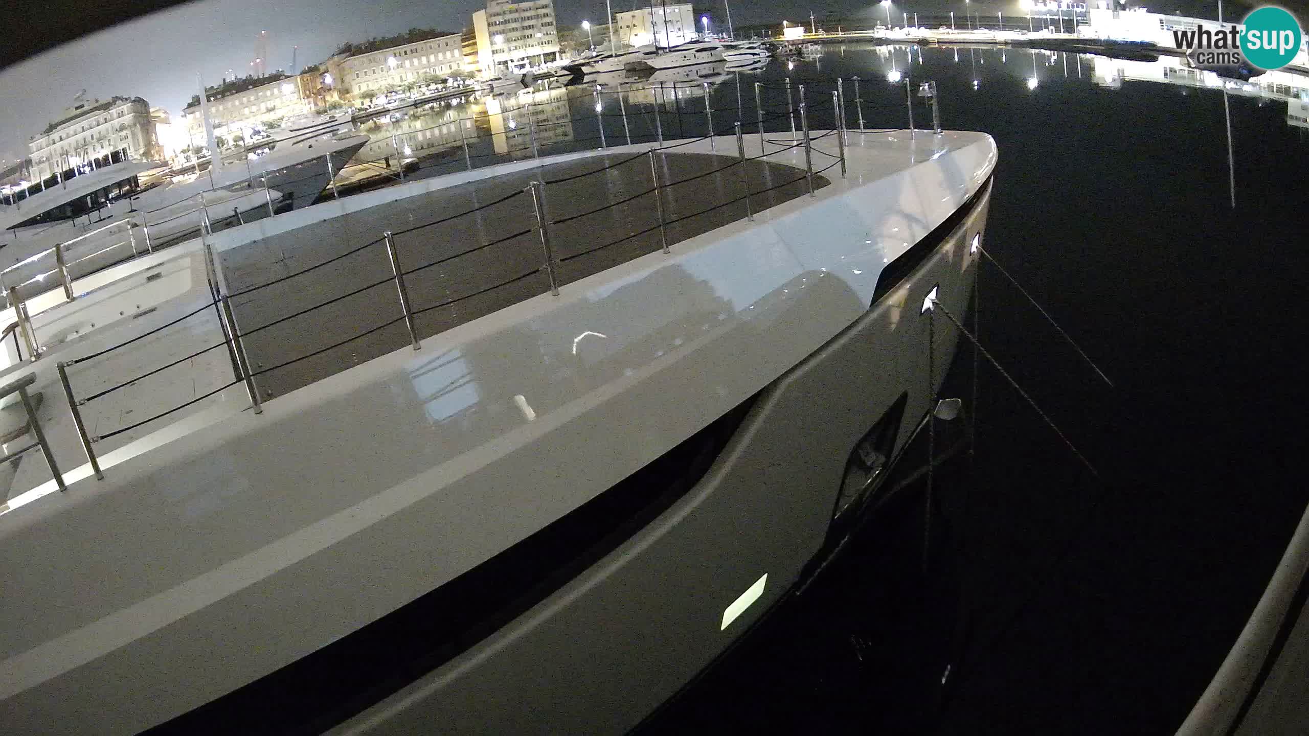 Botel Marina cámara web en vivo Rijeka