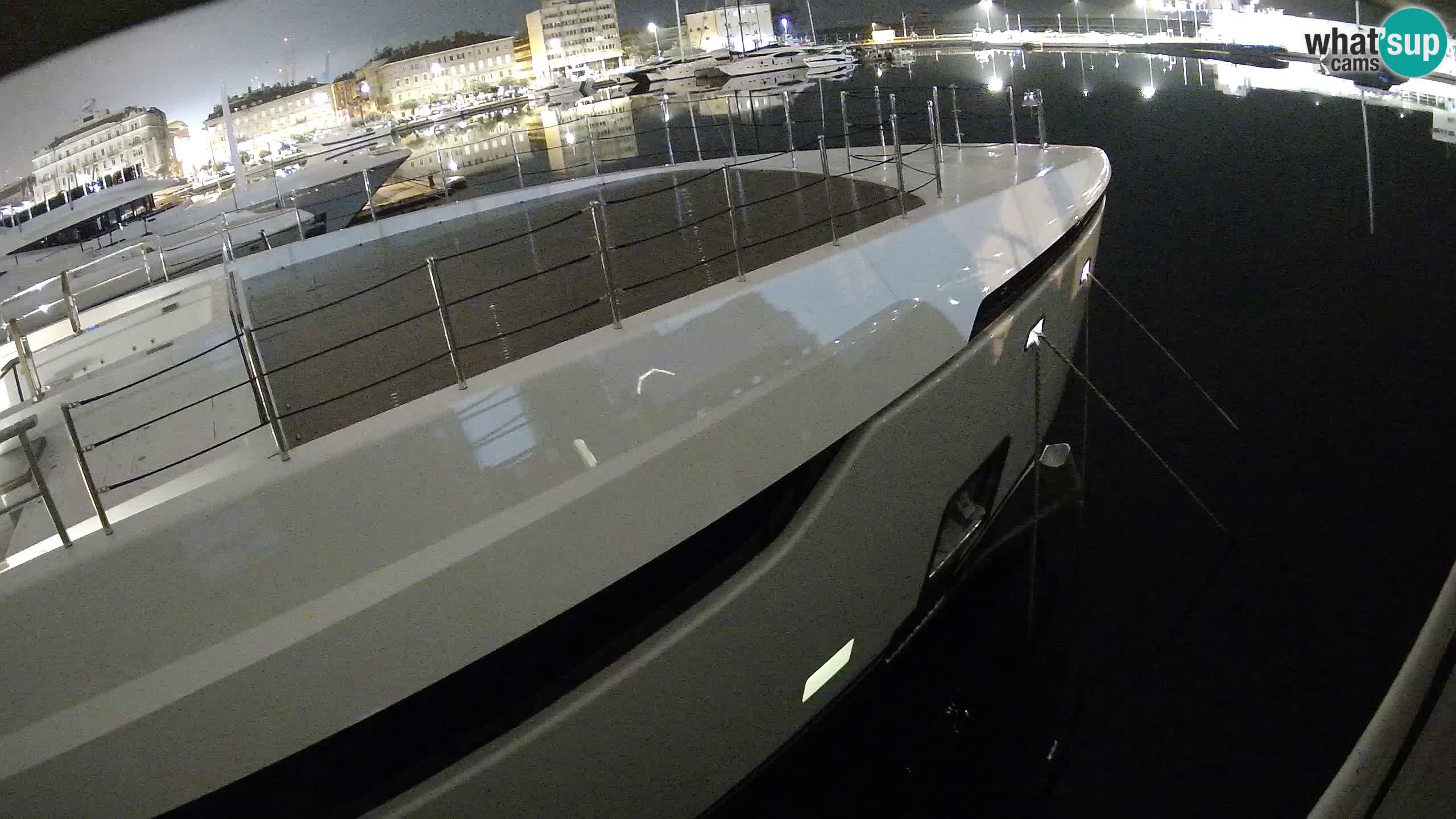Botel Marina cámara web en vivo Rijeka
