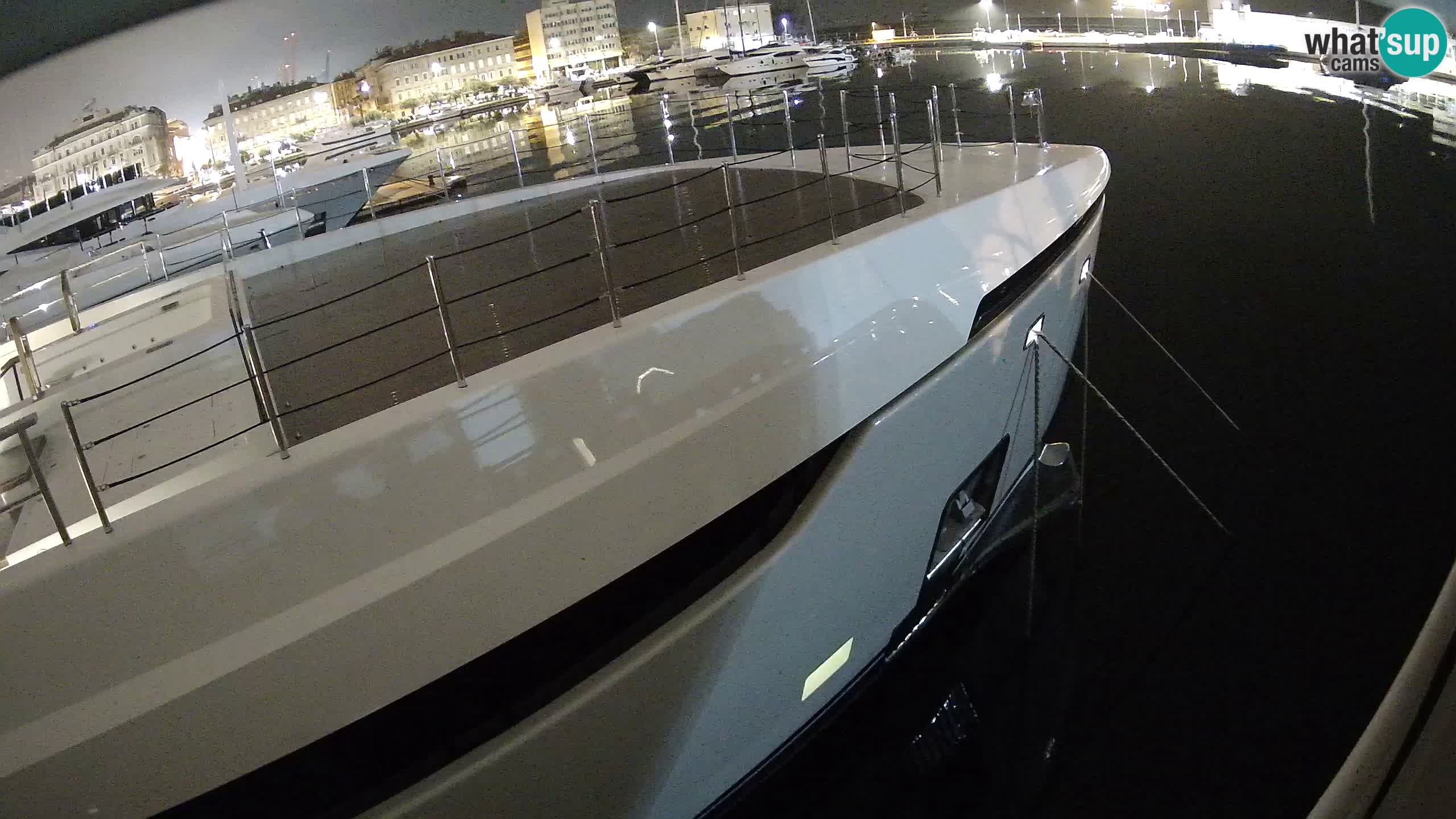 Botel Marina cámara web en vivo Rijeka