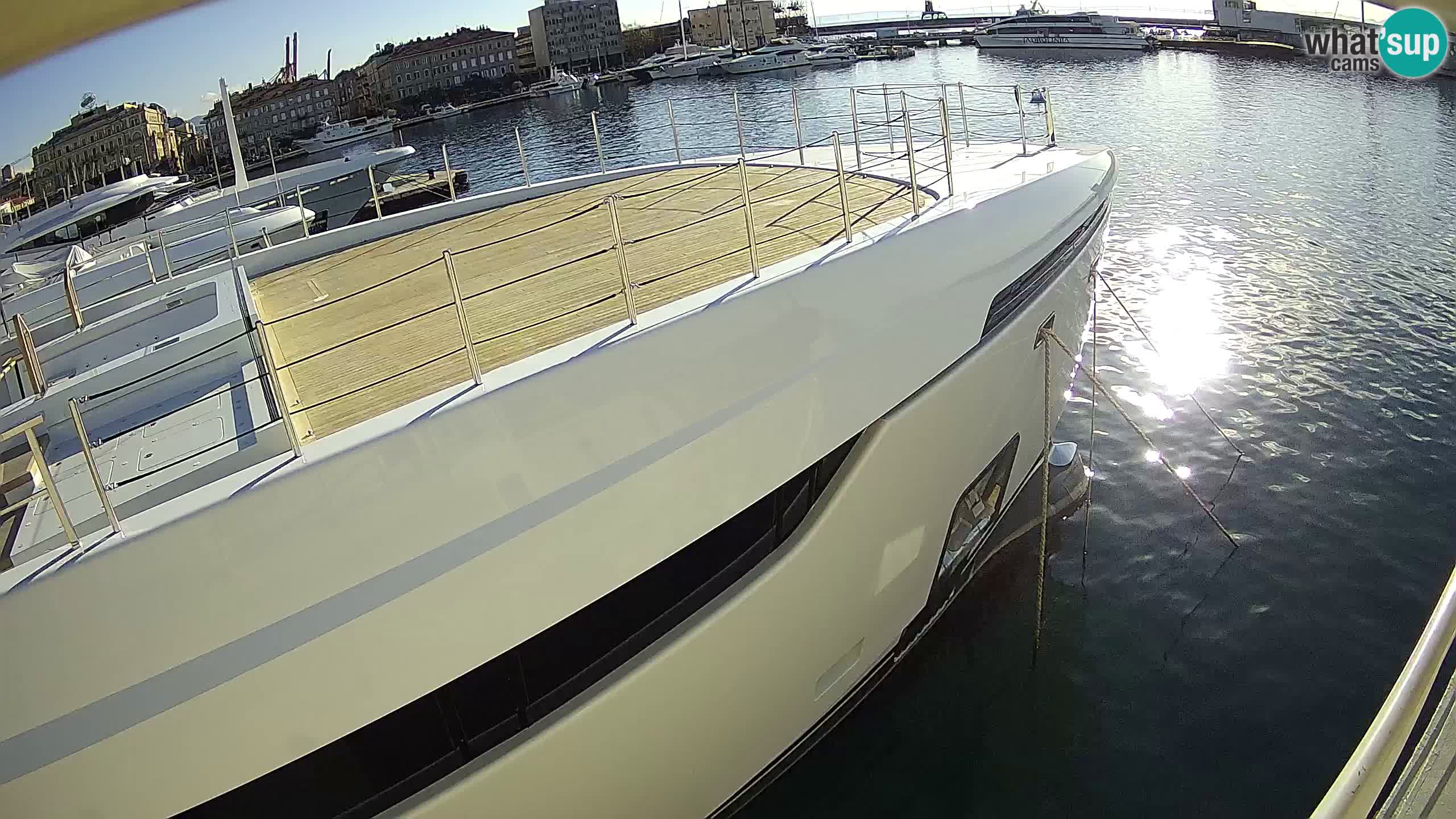 Botel Marina cámara web en vivo Rijeka