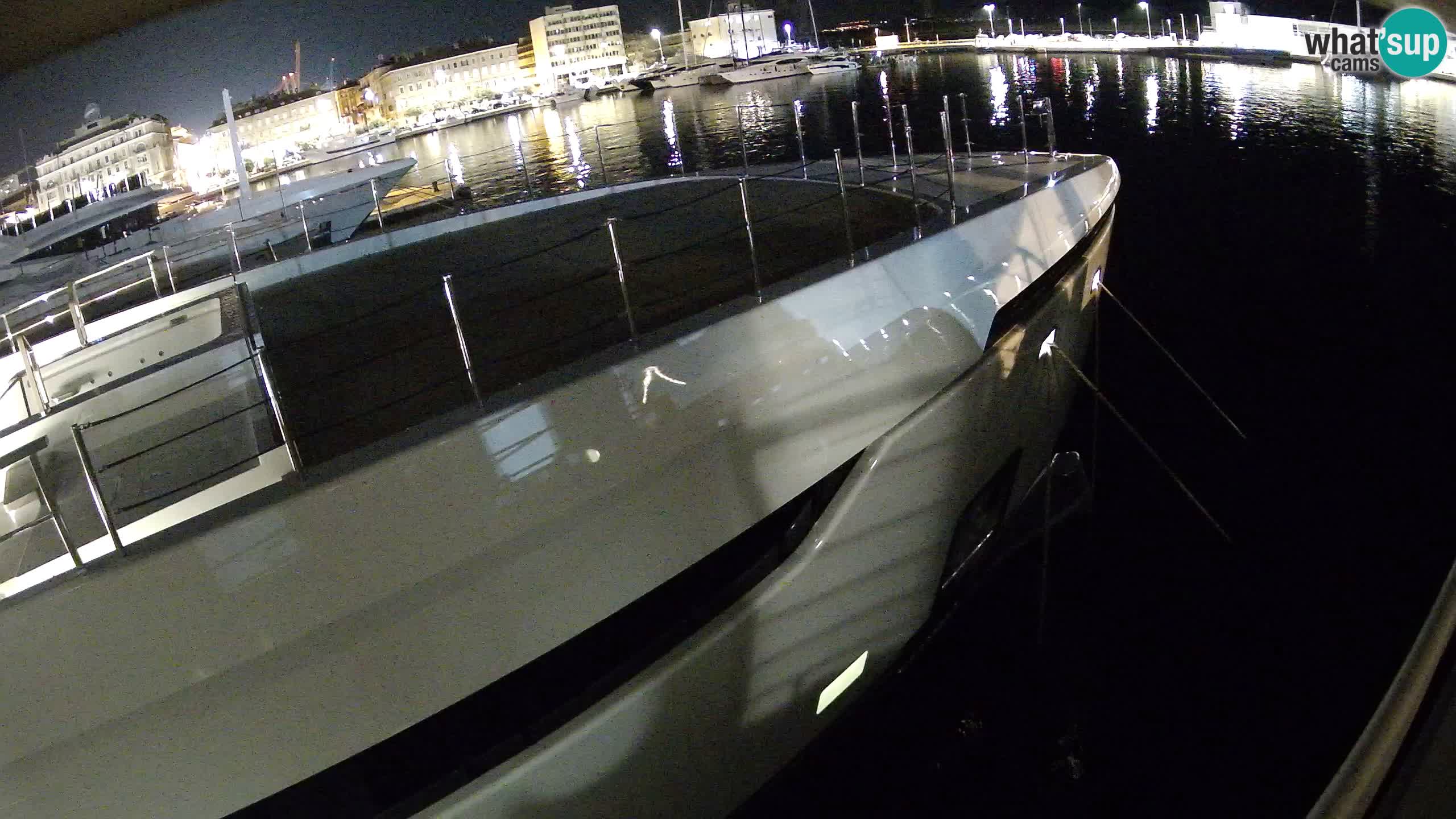 Botel Marina cámara web en vivo Rijeka