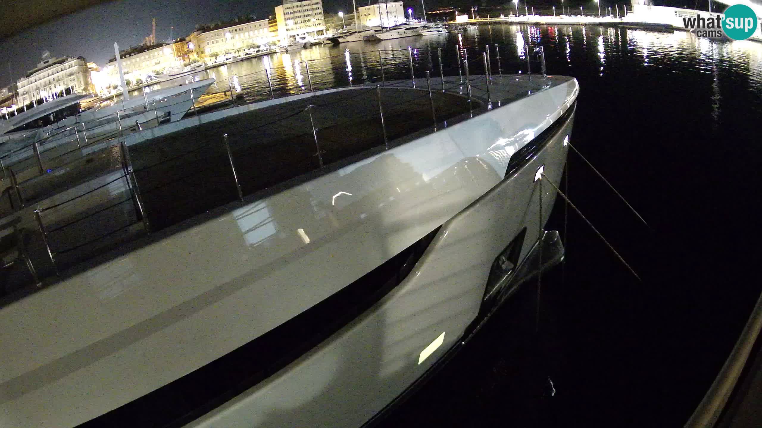 Botel Marina cámara web en vivo Rijeka