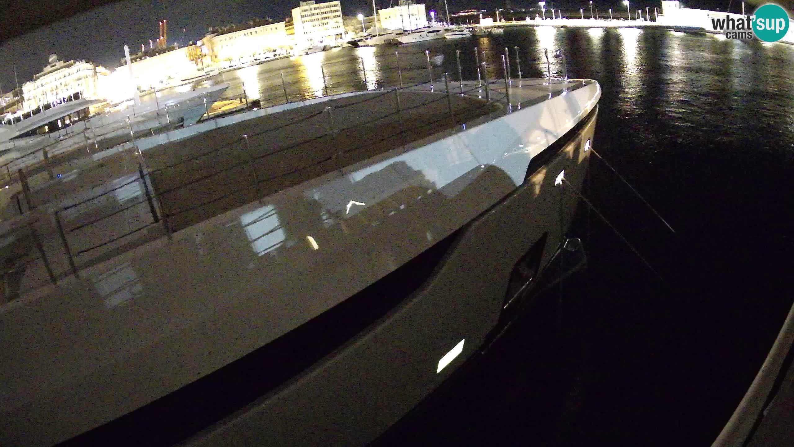 Botel Marina cámara web en vivo Rijeka