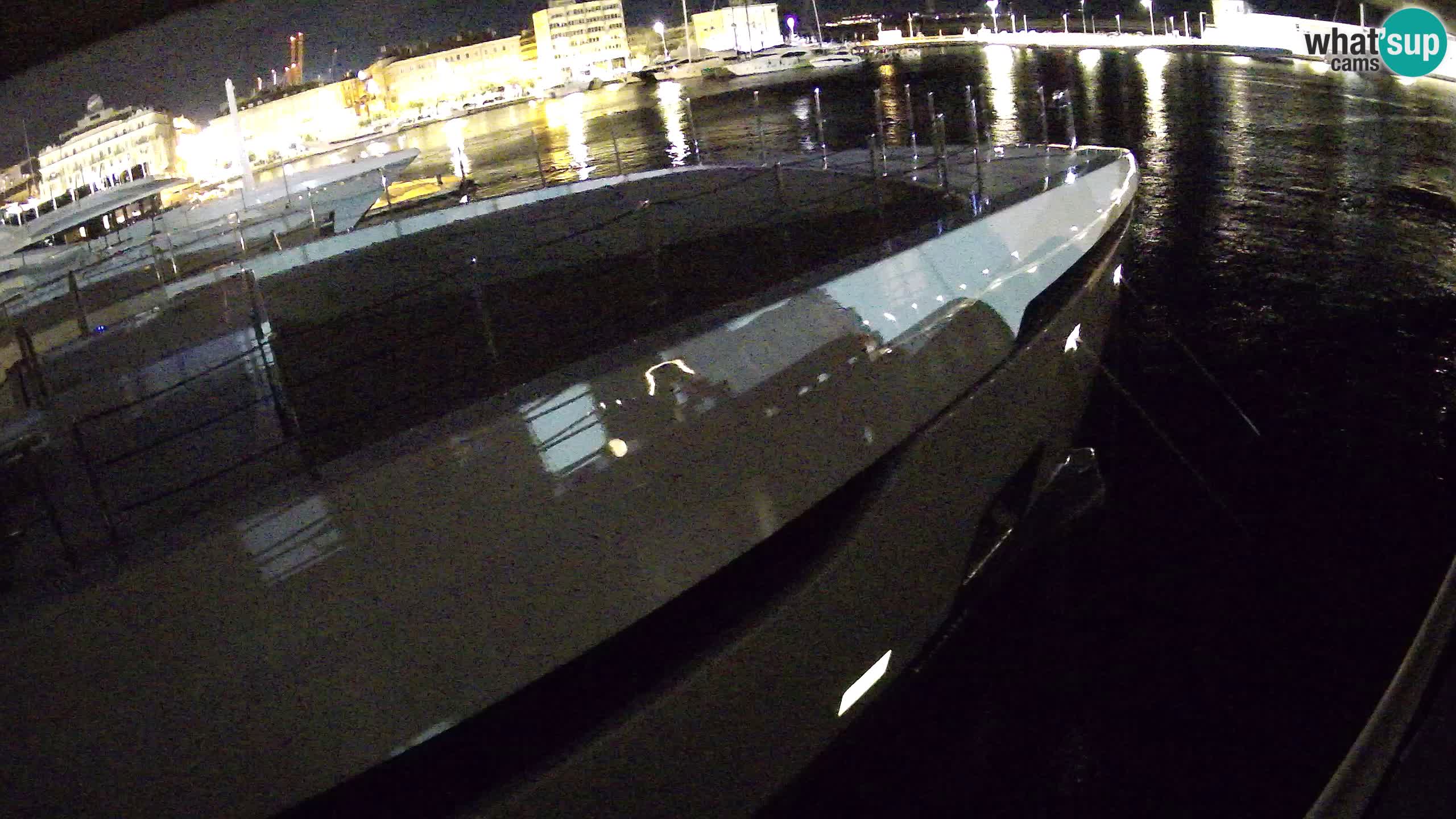 Botel Marina cámara web en vivo Rijeka
