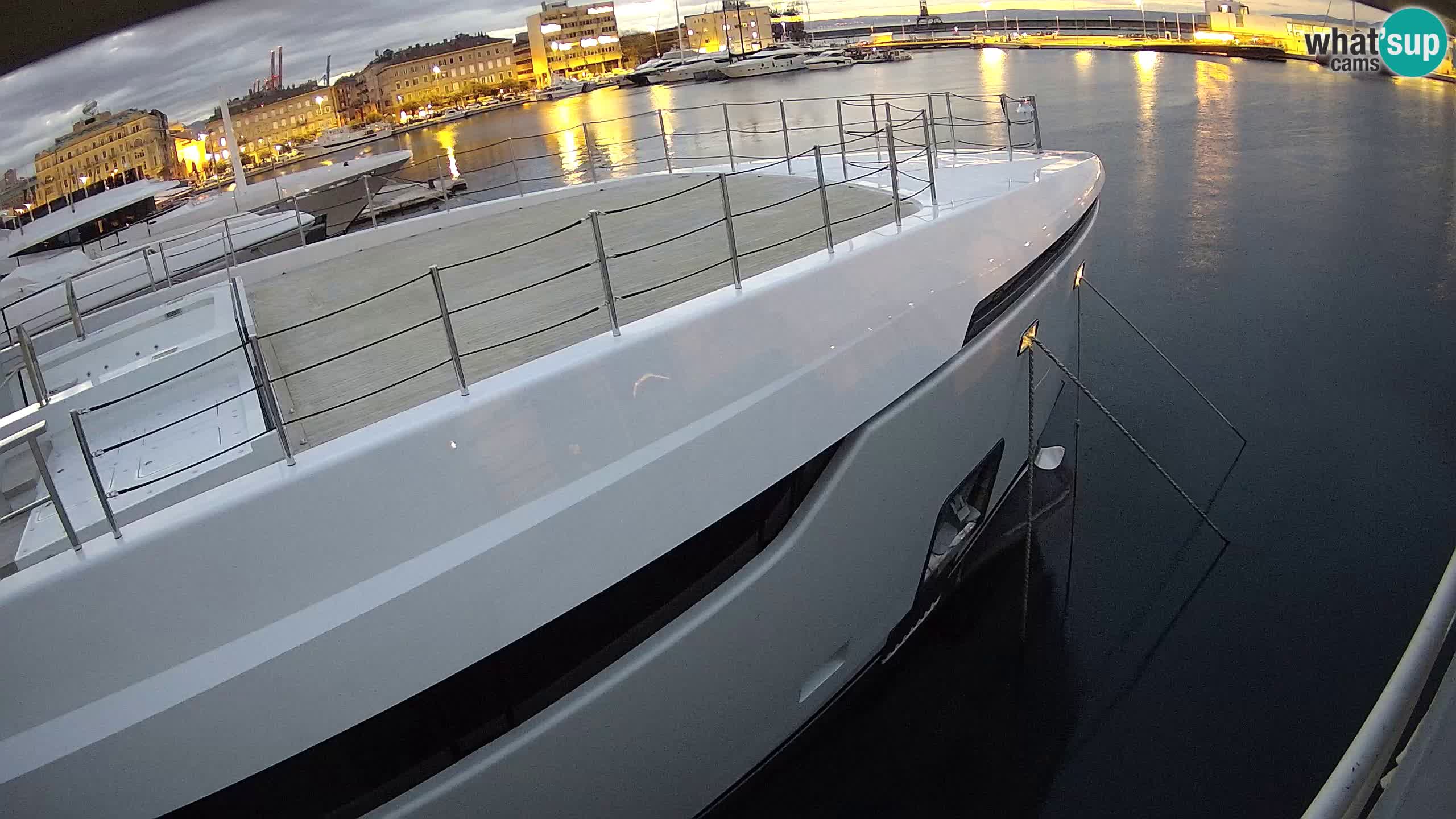 Rijeka – Botel Marina web kamera