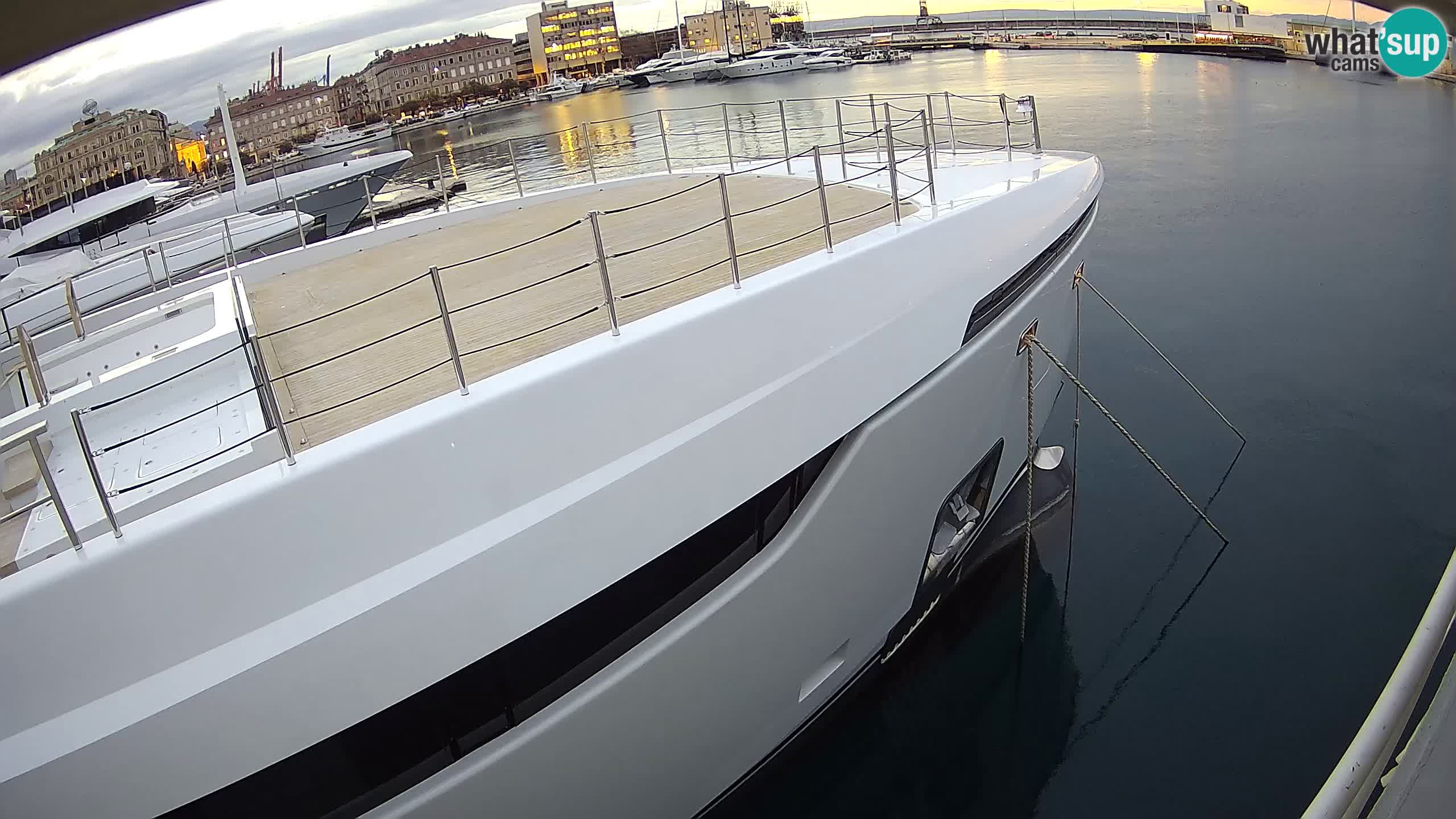 Rijeka – Botel Marina webcam en direct