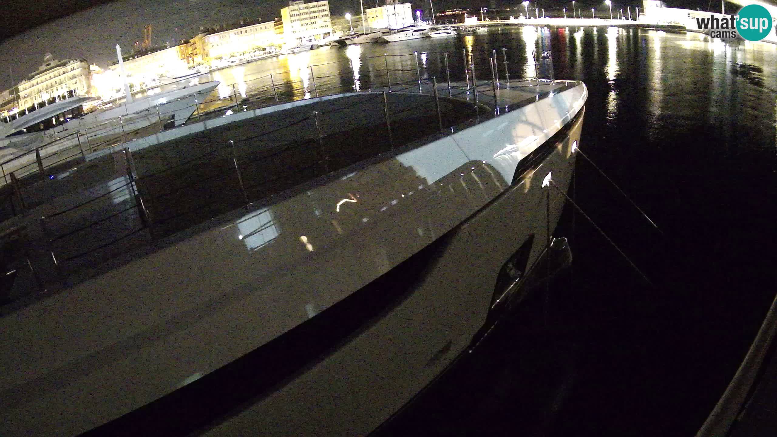 Botel Marina cámara web en vivo Rijeka
