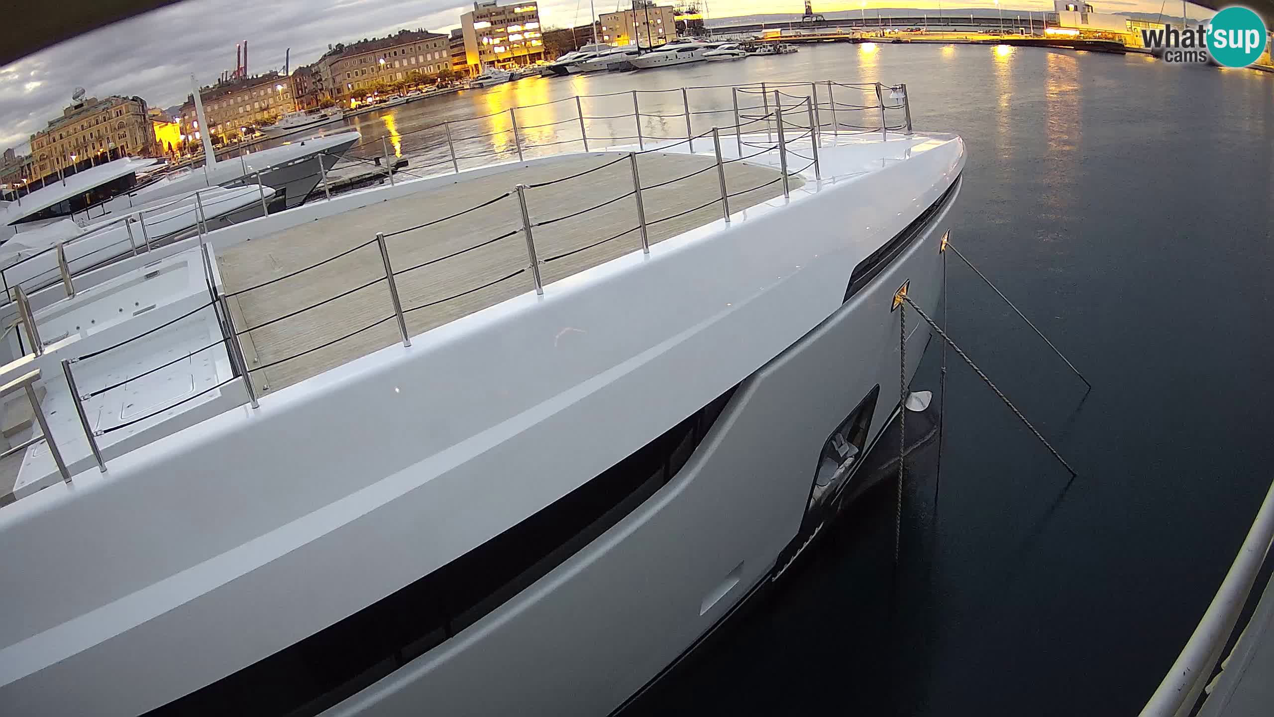 Rijeka – Botel Marina web kamera