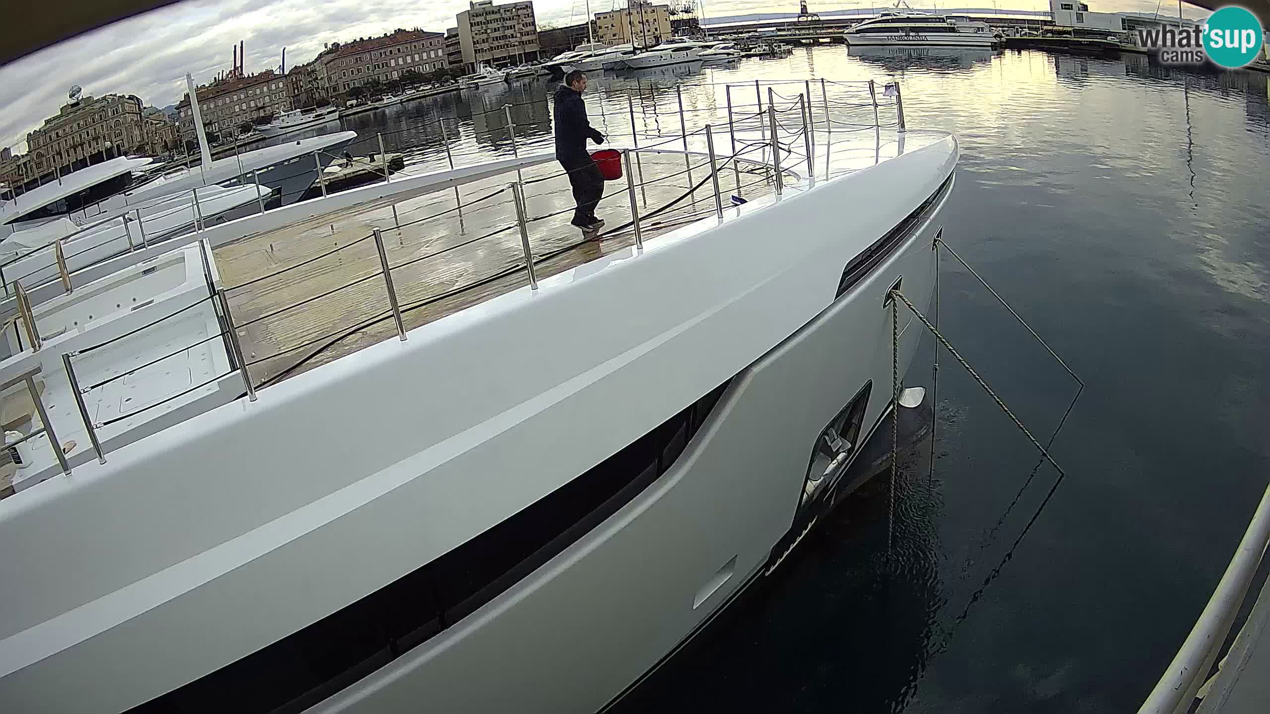 Botel Marina cámara web en vivo Rijeka