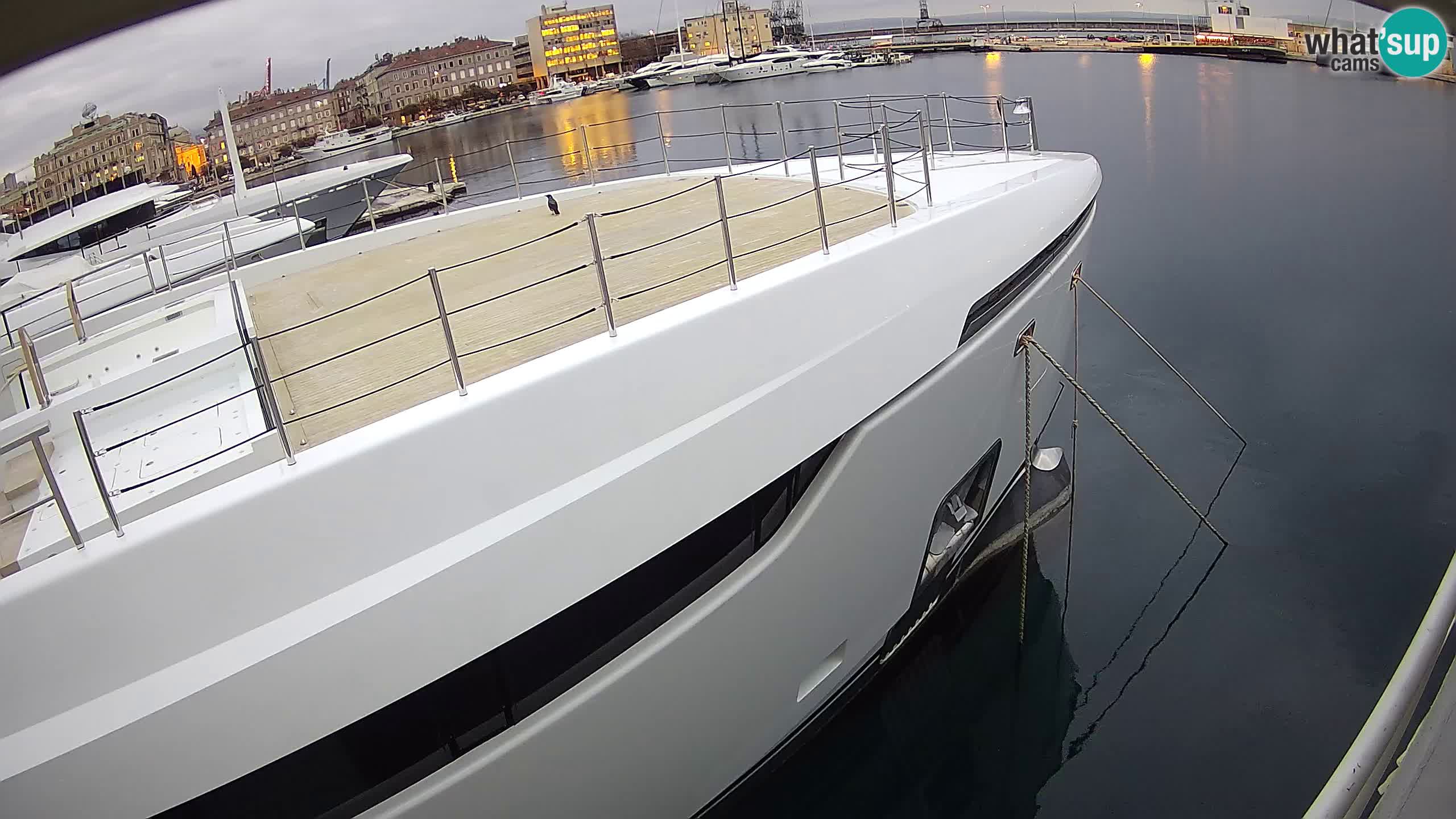 Reka – Botel Marina spletna kamera