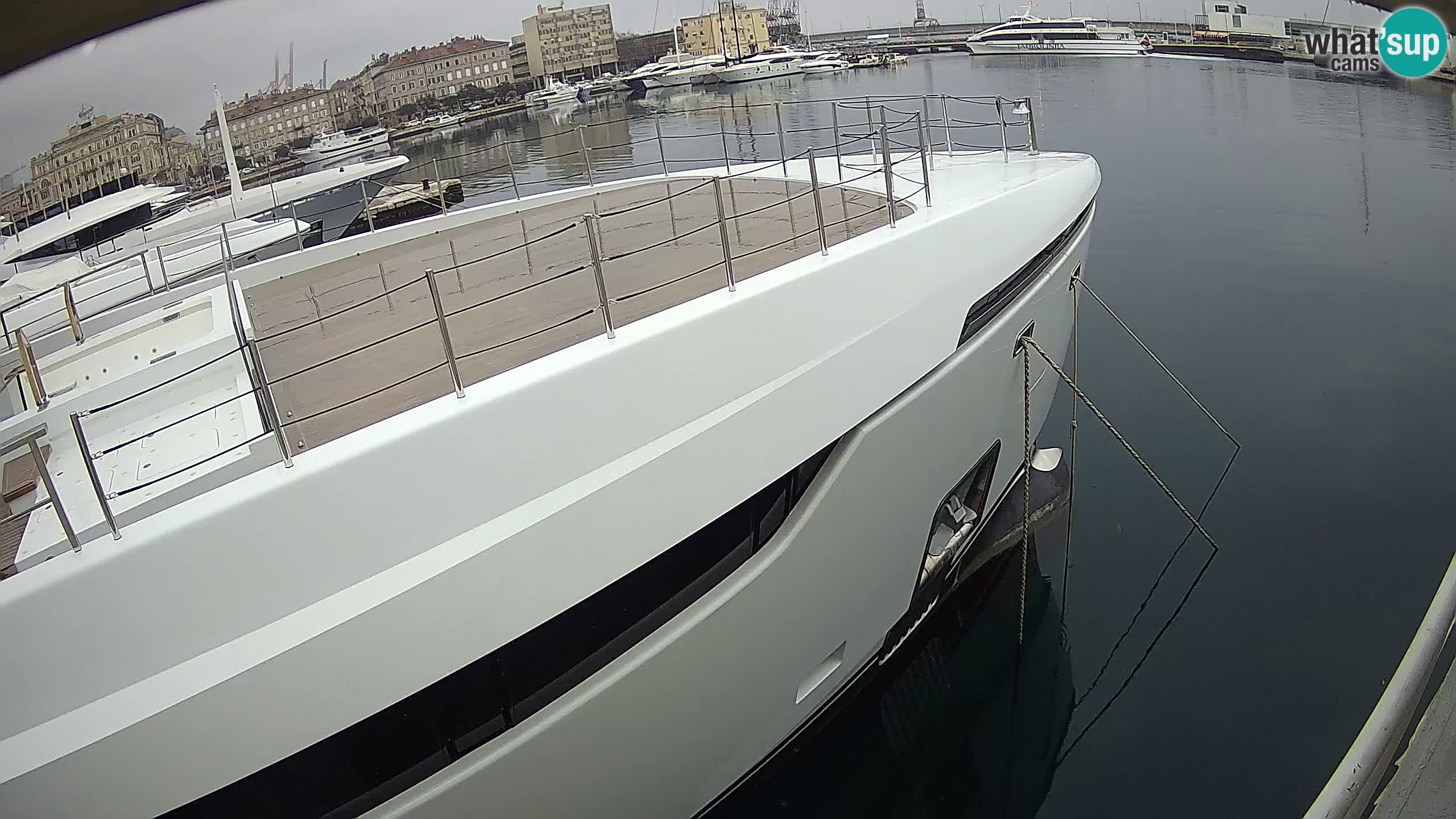 Botel Marina cámara web en vivo Rijeka