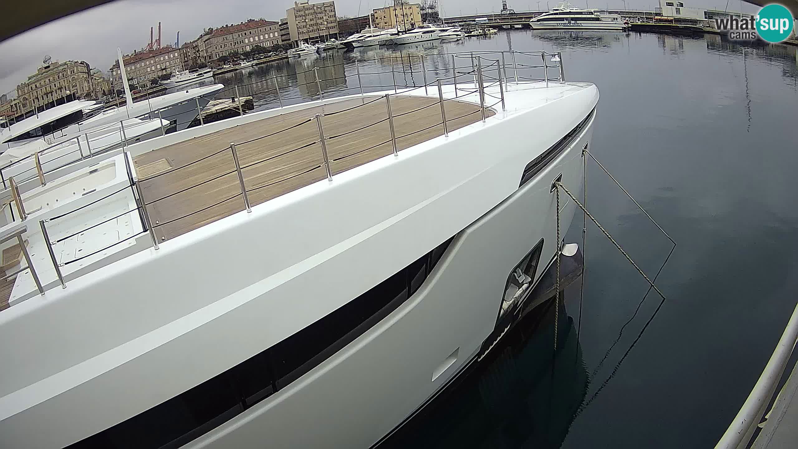 Botel Marina cámara web en vivo Rijeka