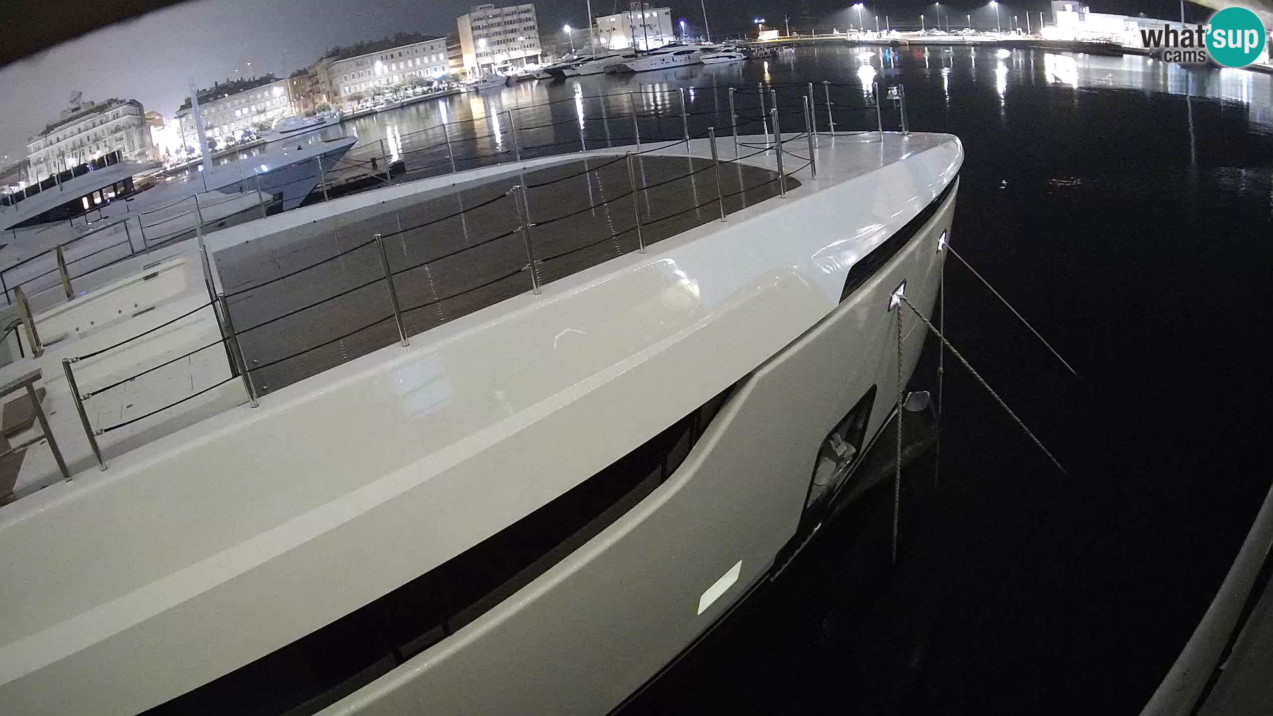 Botel Marina cámara web en vivo Rijeka