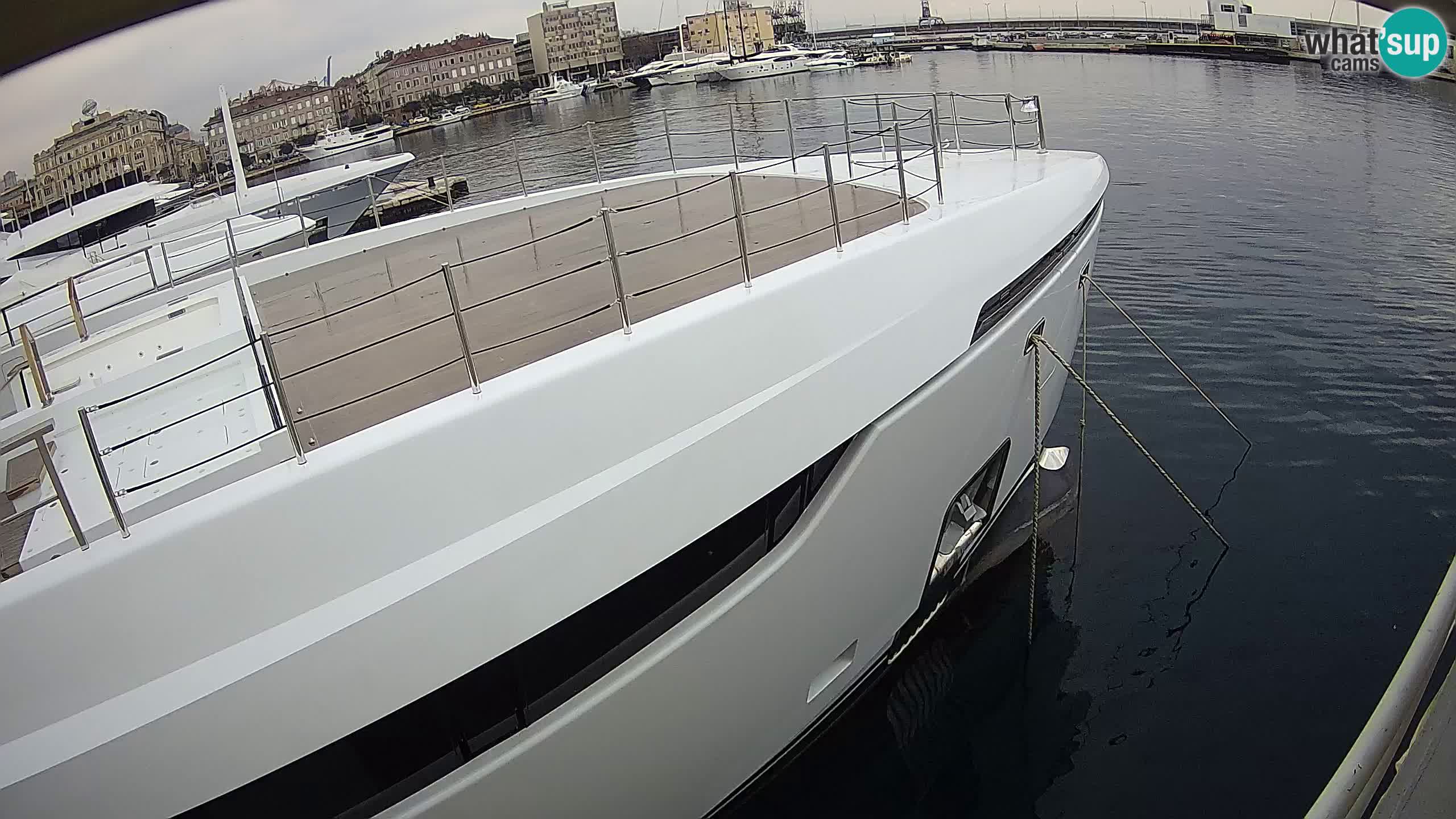 Botel Marina cámara web en vivo Rijeka