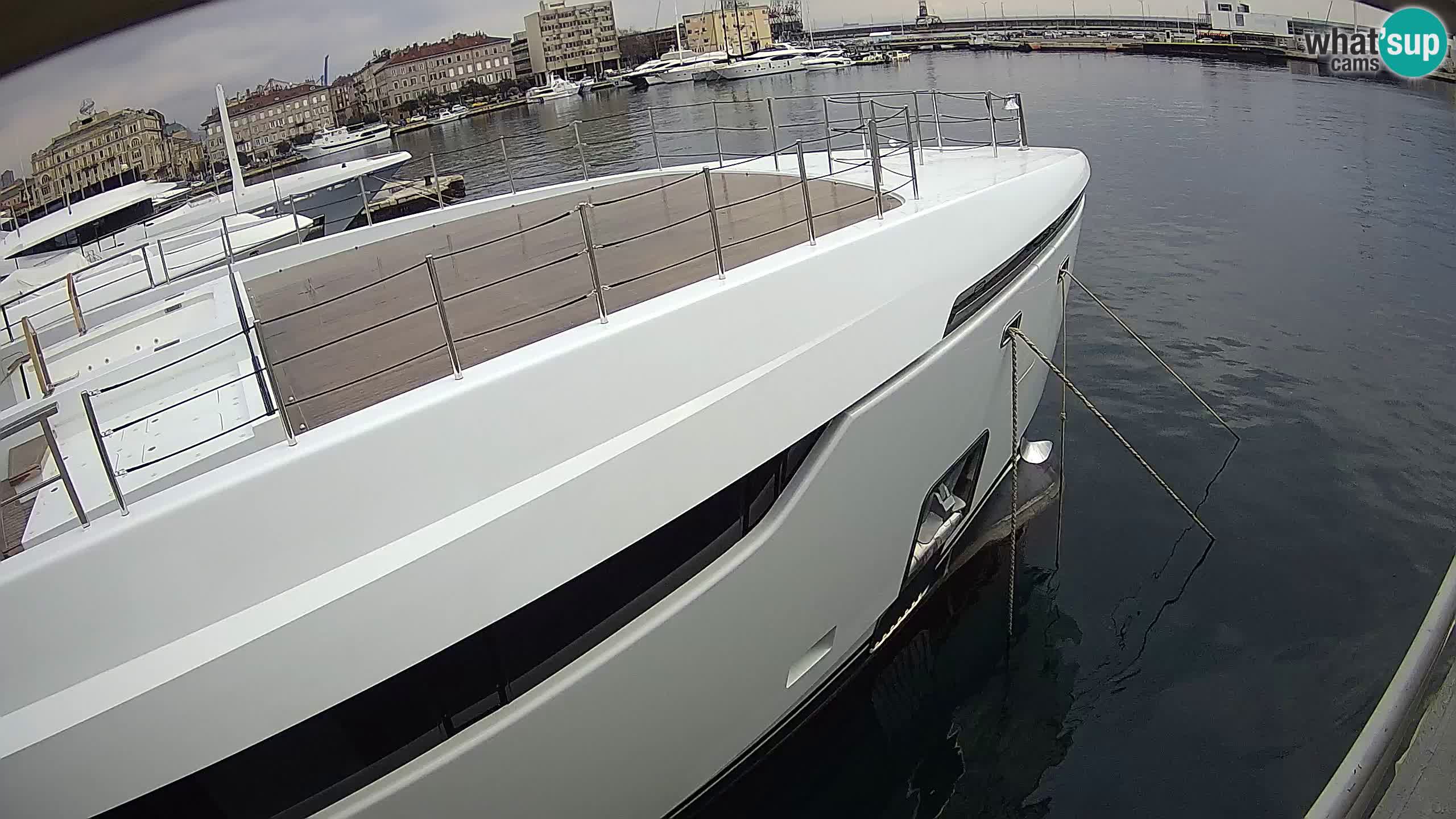 Botel Marina cámara web en vivo Rijeka