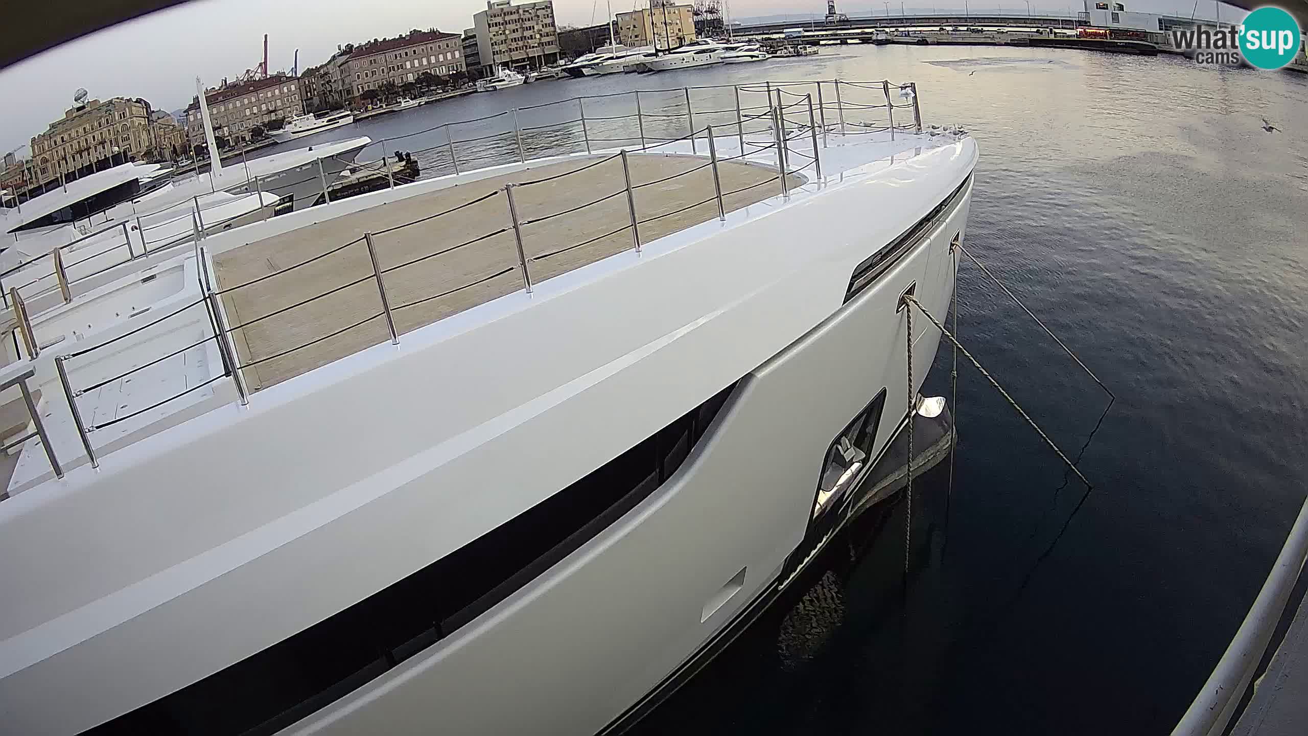Rijeka – Botel Marina web kamera