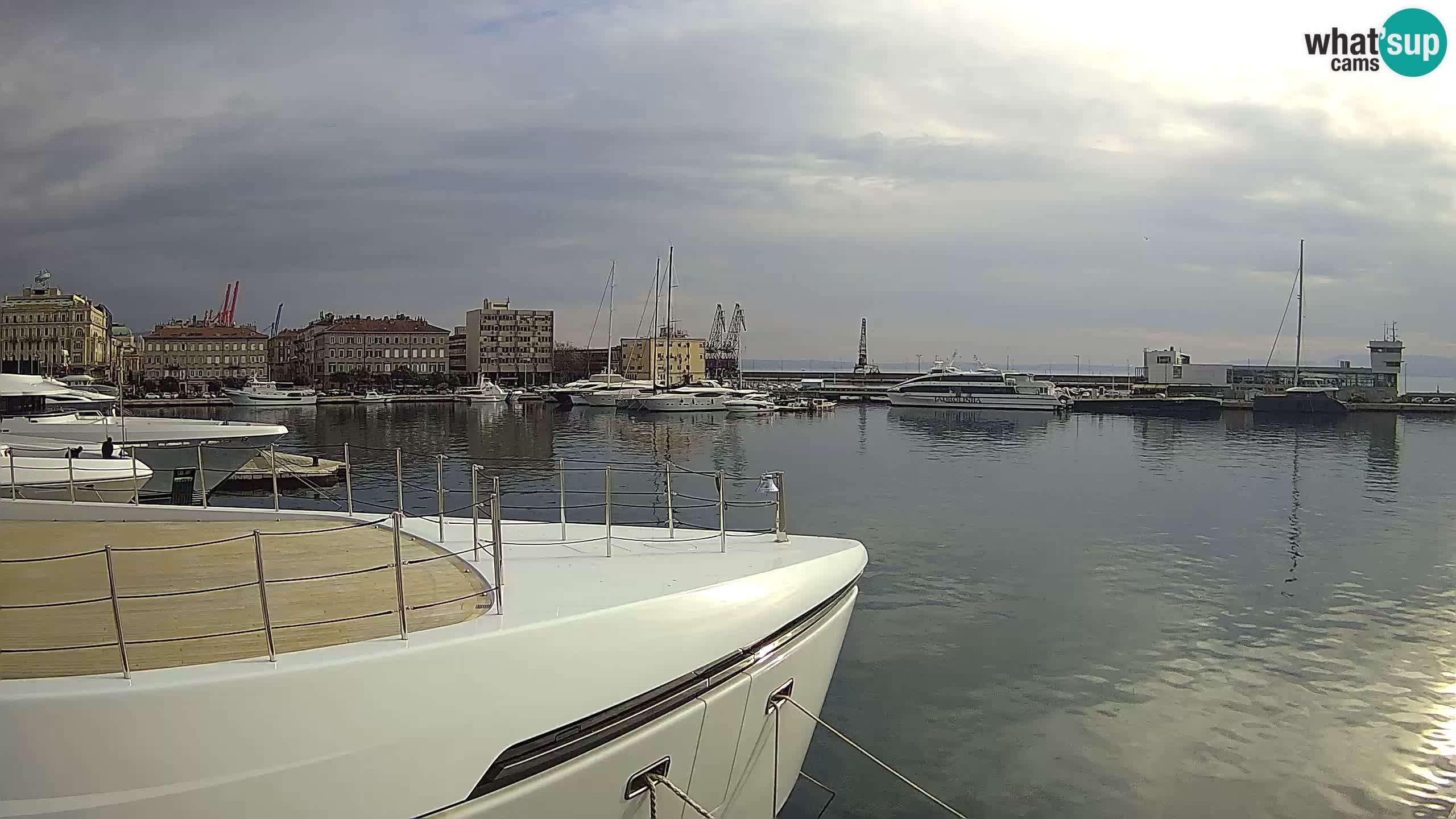 Botel Marina cámara web en vivo Rijeka