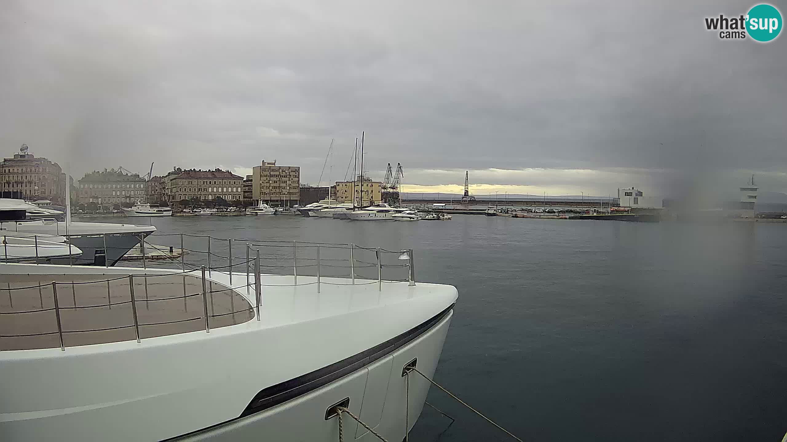 Botel Marina cámara web en vivo Rijeka