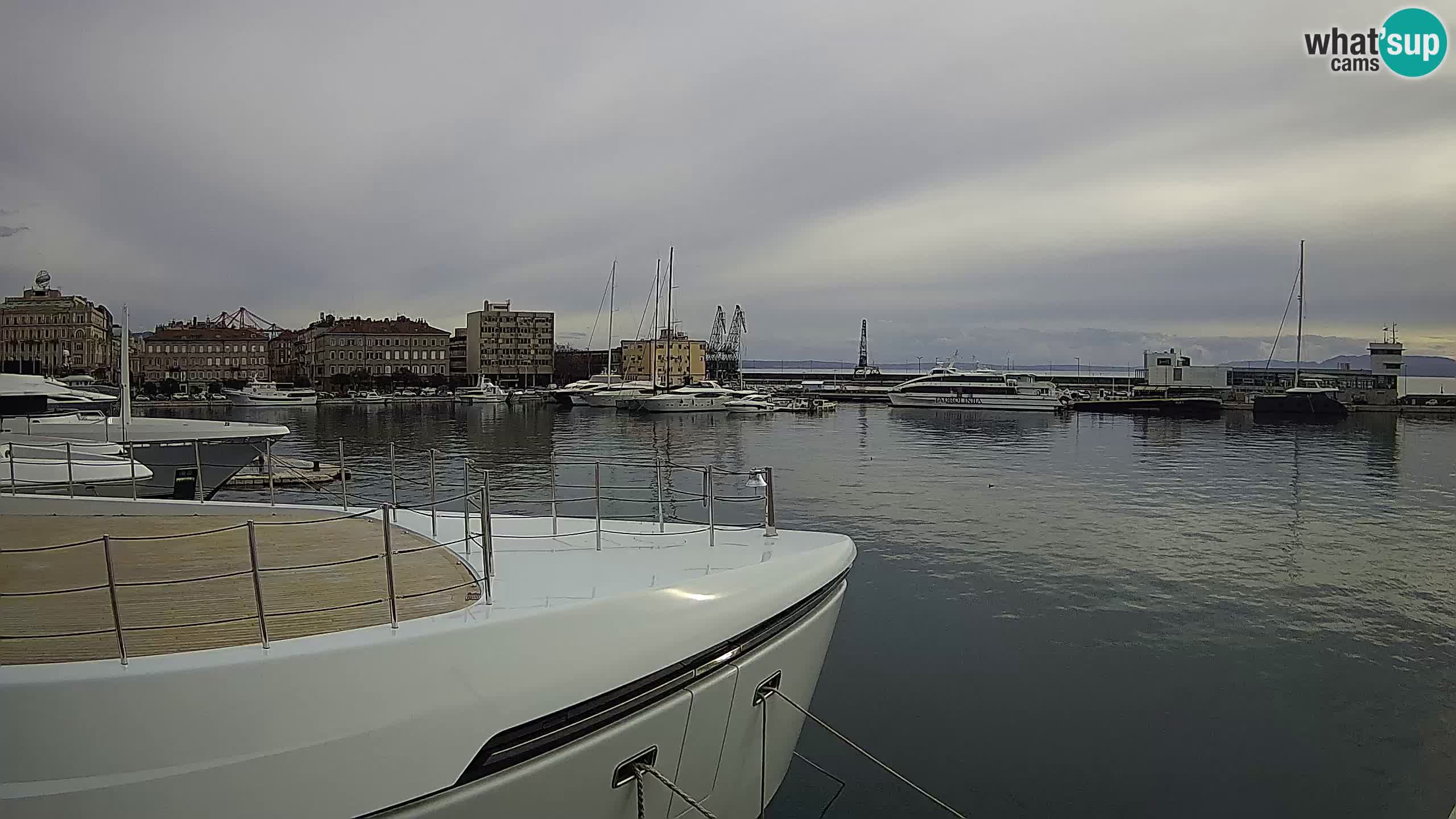 Reka – Botel Marina spletna kamera