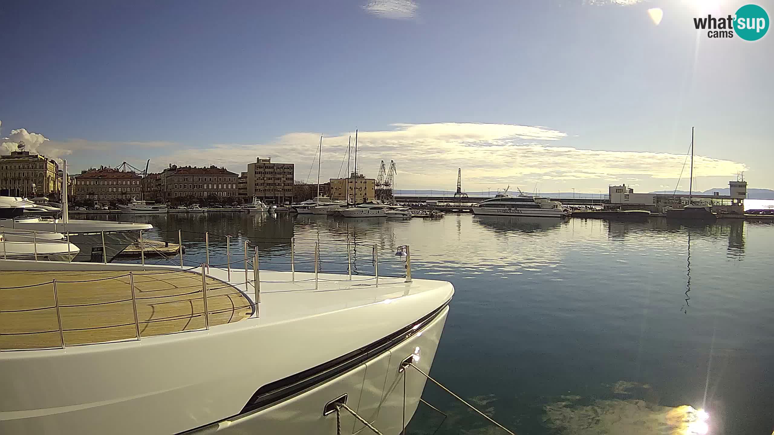 Botel Marina cámara web en vivo Rijeka
