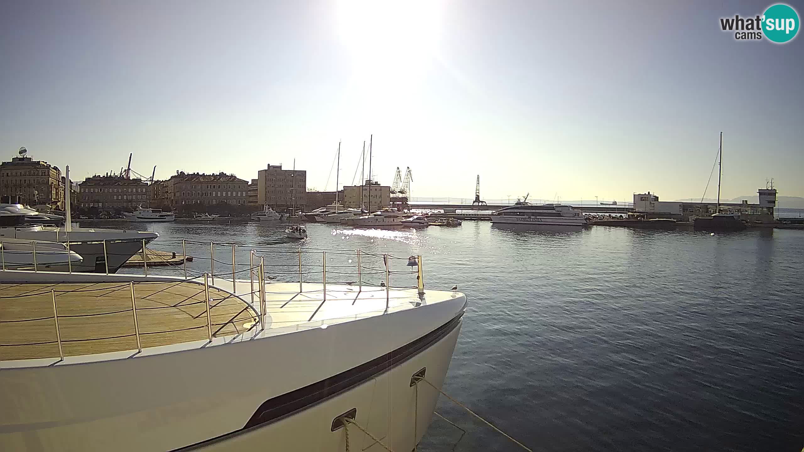 Botel Marina cámara web en vivo Rijeka