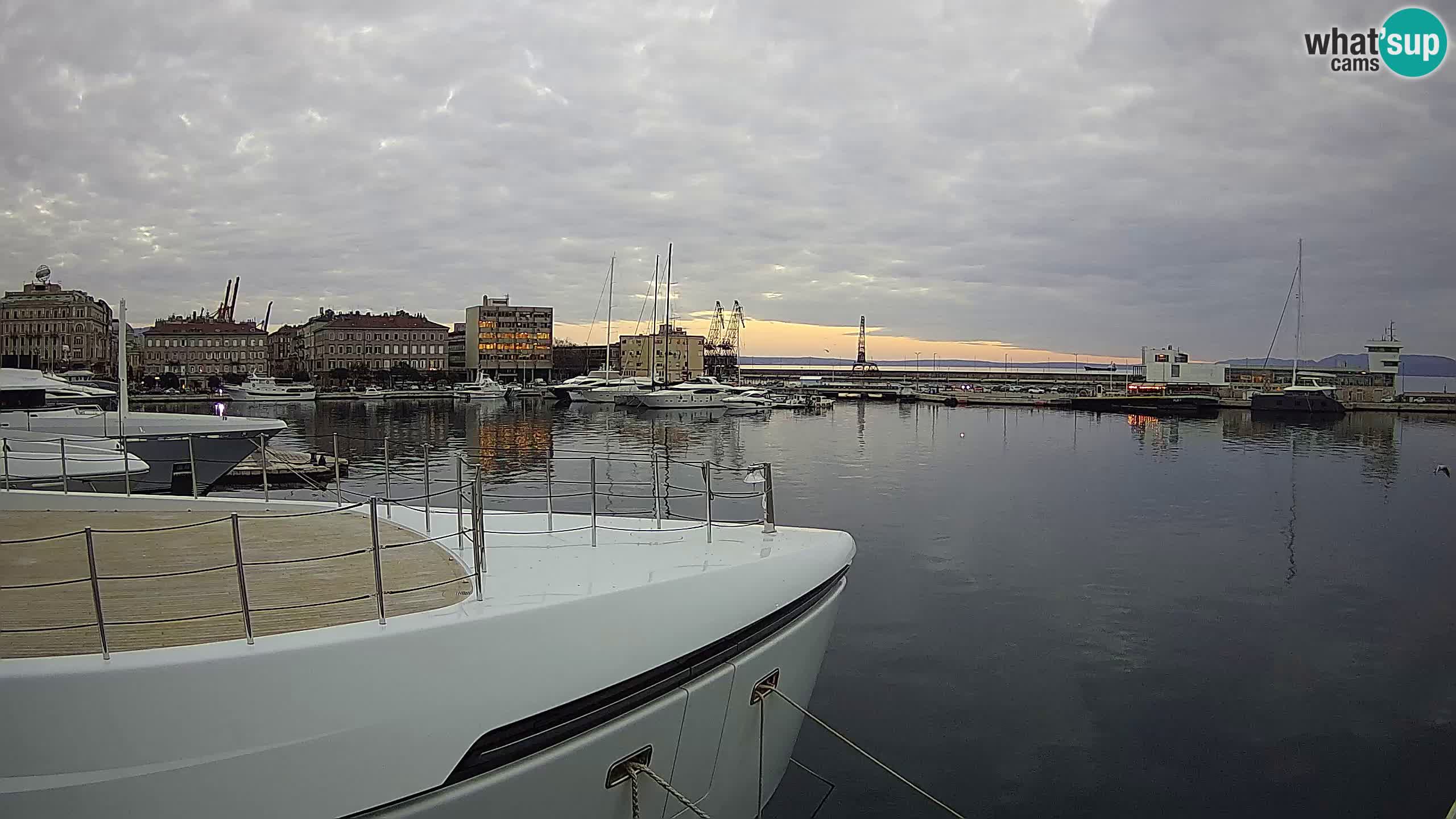 Botel Marina cámara web en vivo Rijeka