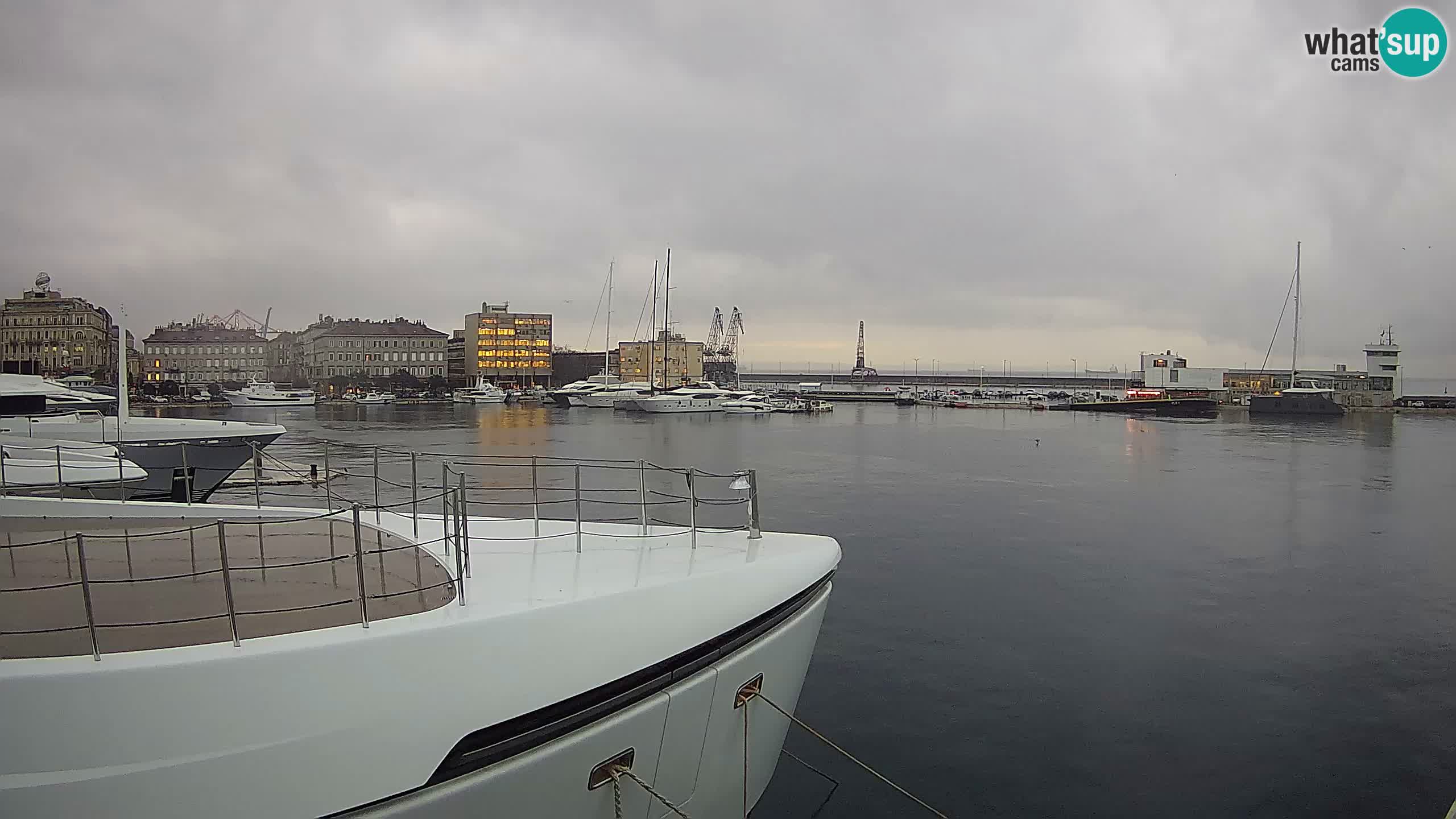 Botel Marina cámara web en vivo Rijeka