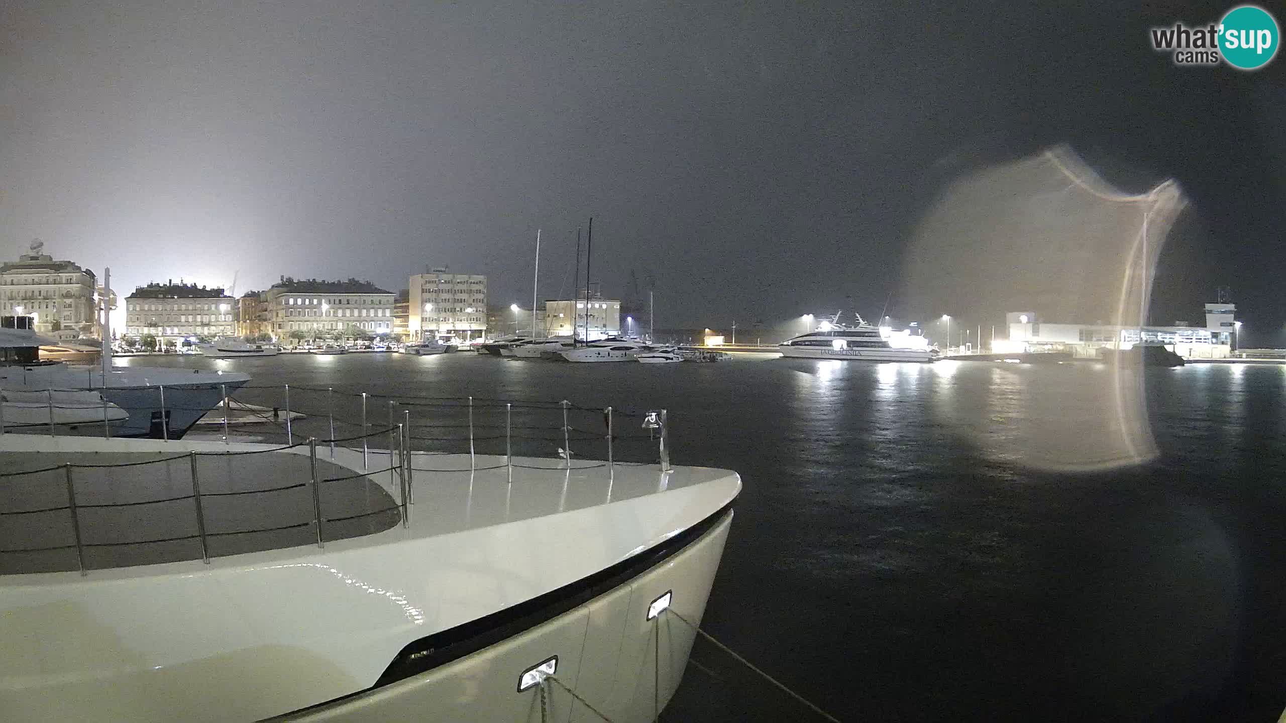 Botel Marina cámara web en vivo Rijeka