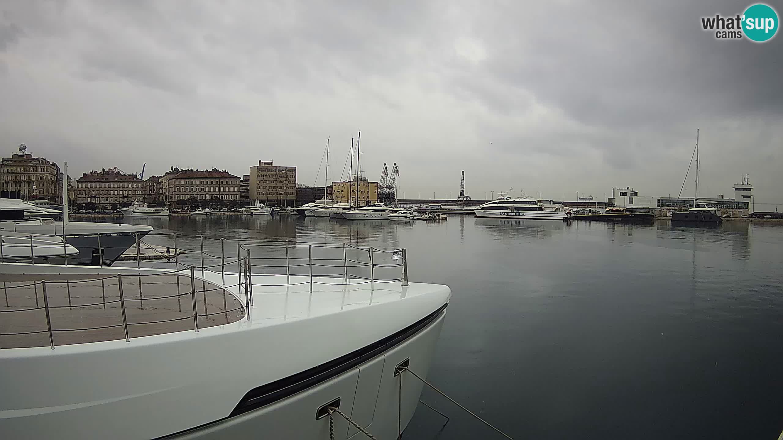 Botel Marina cámara web en vivo Rijeka