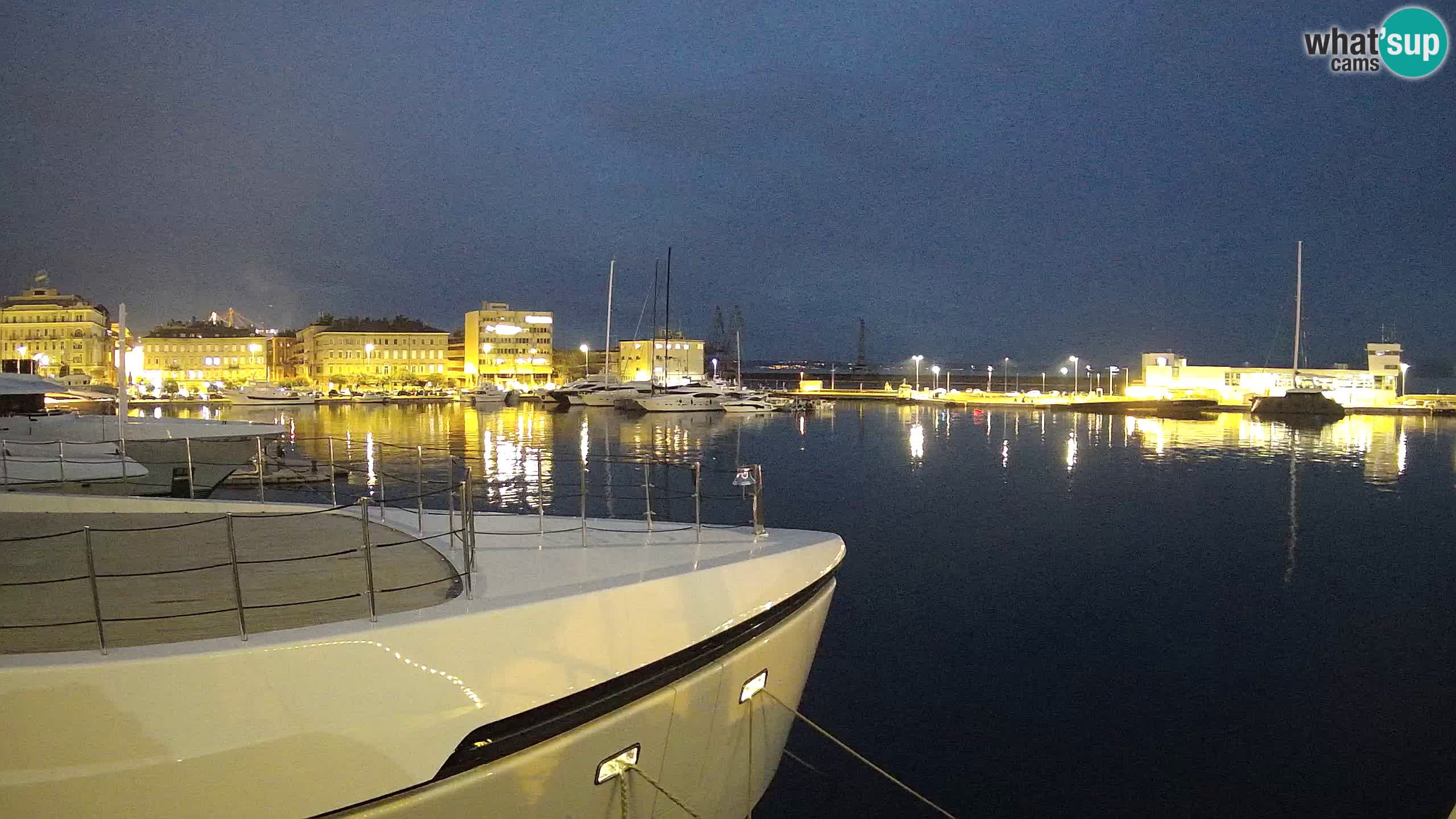 Reka – Botel Marina spletna kamera