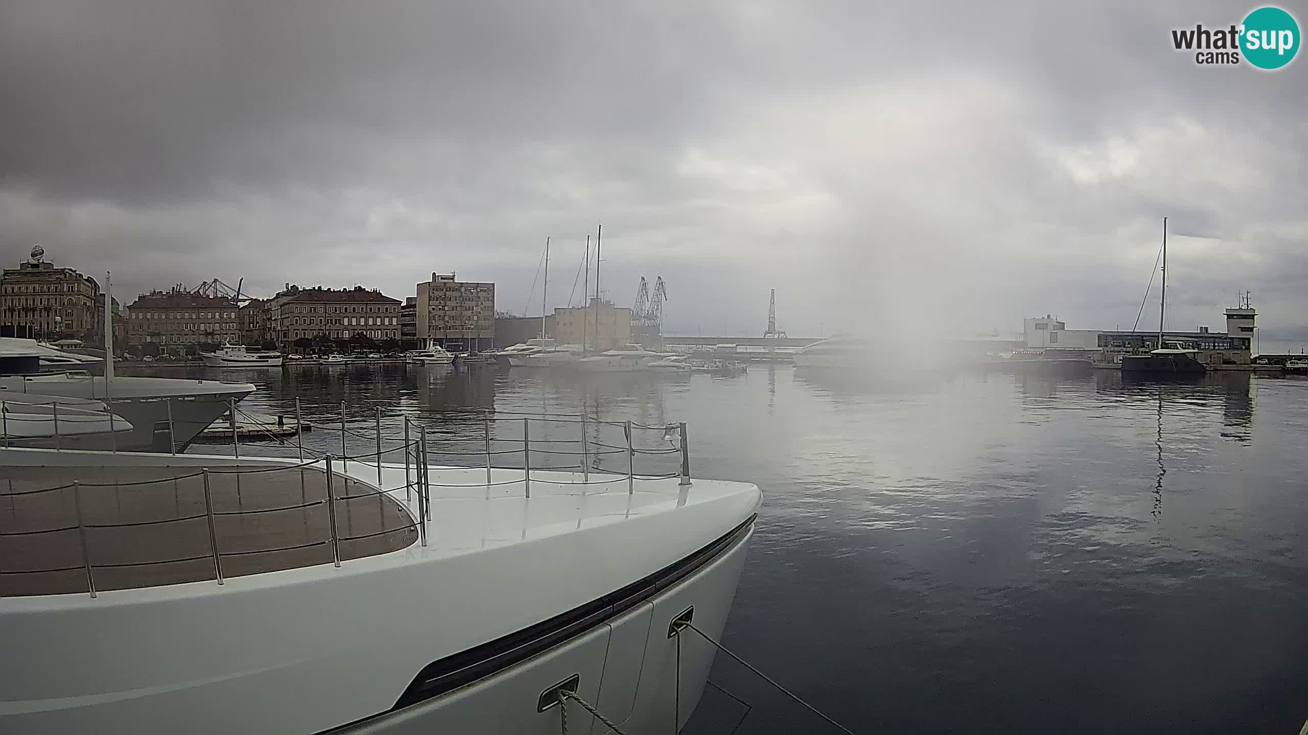 Botel Marina cámara web en vivo Rijeka