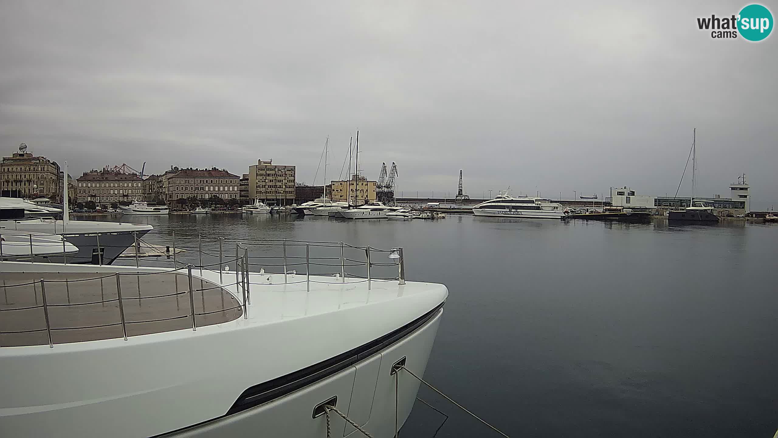 Reka – Botel Marina spletna kamera