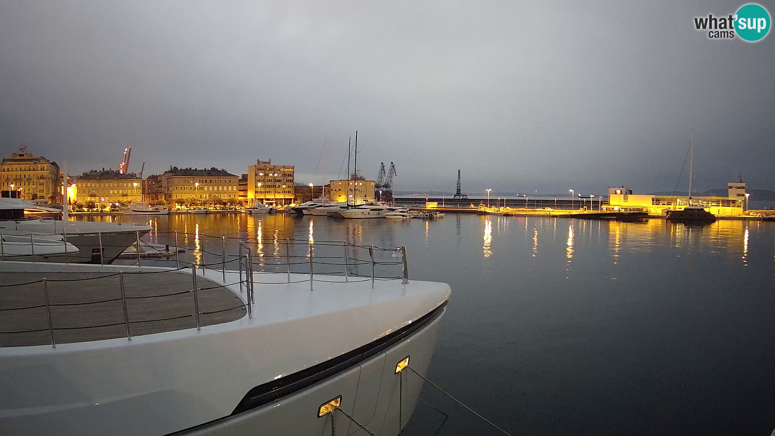 Reka – Botel Marina spletna kamera