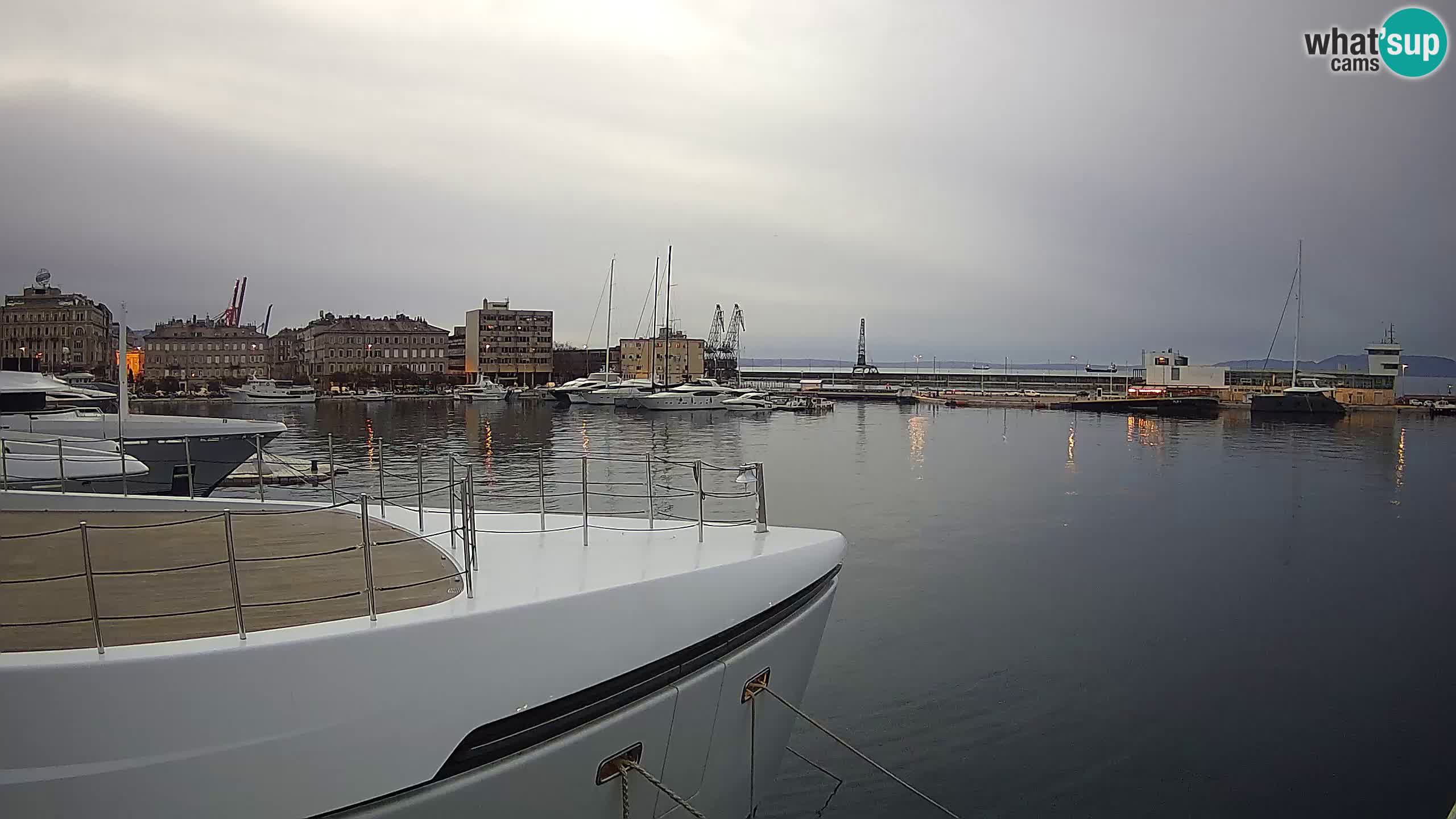 Reka – Botel Marina spletna kamera