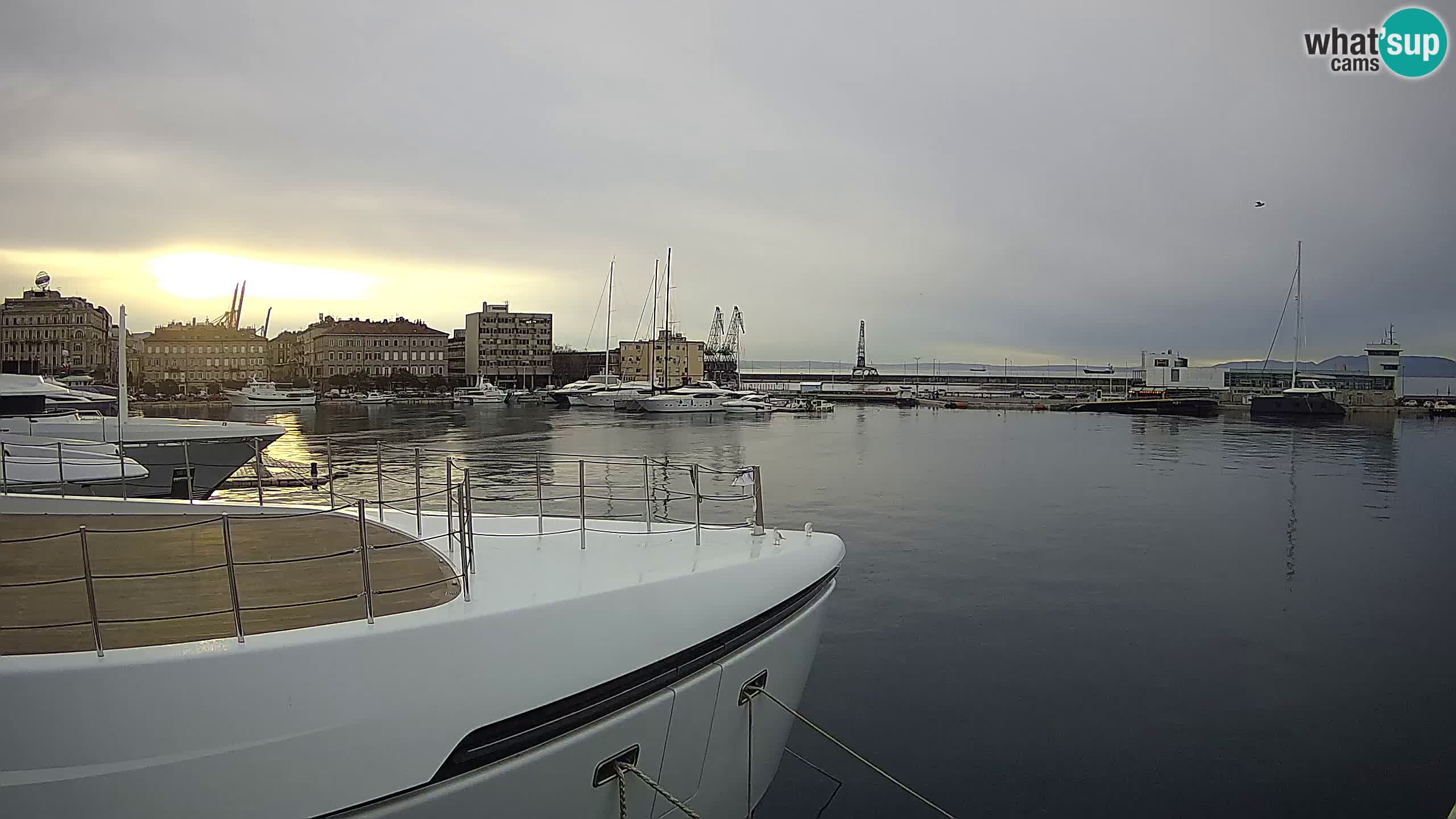 Reka – Botel Marina spletna kamera