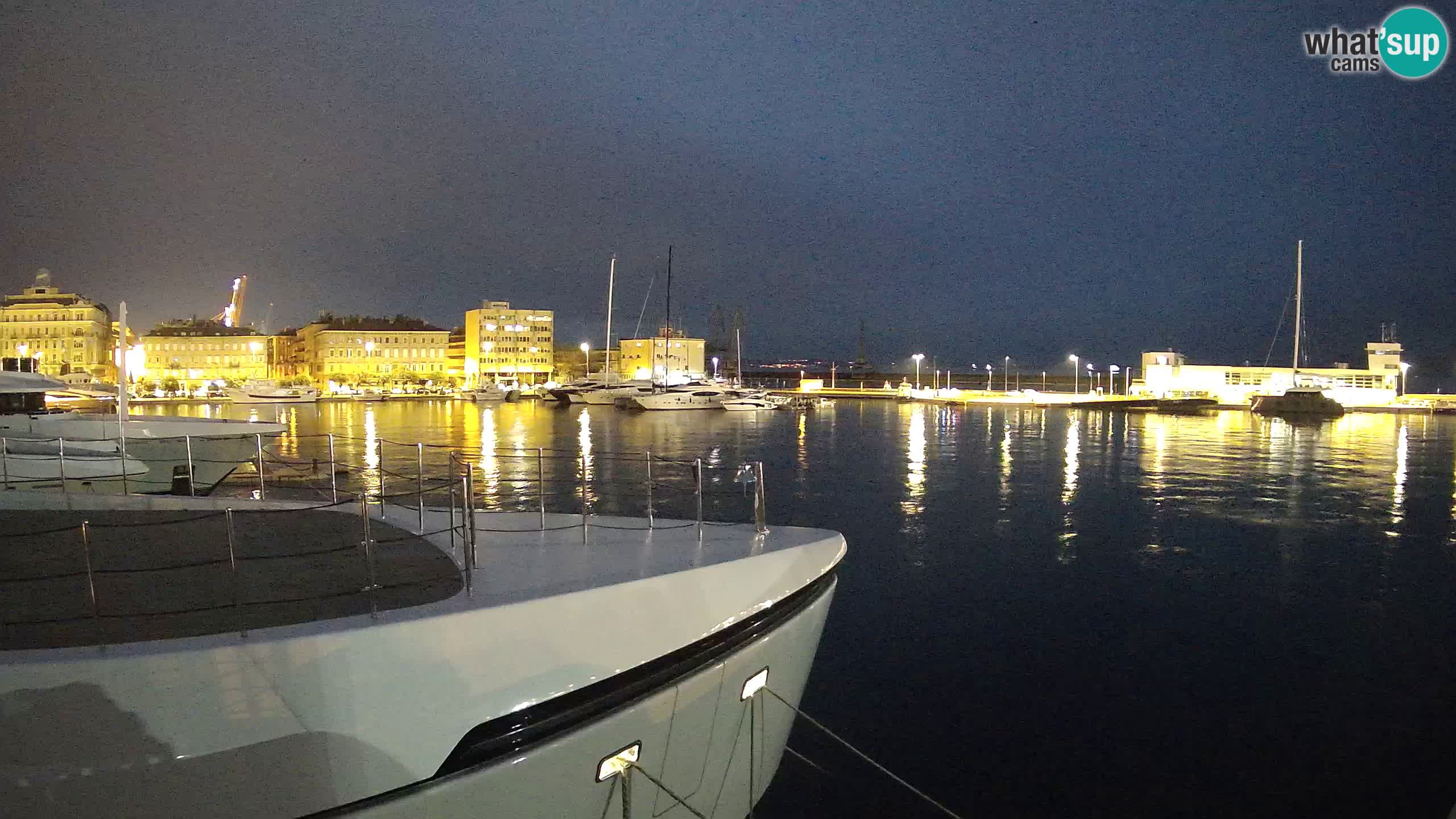 Reka – Botel Marina spletna kamera