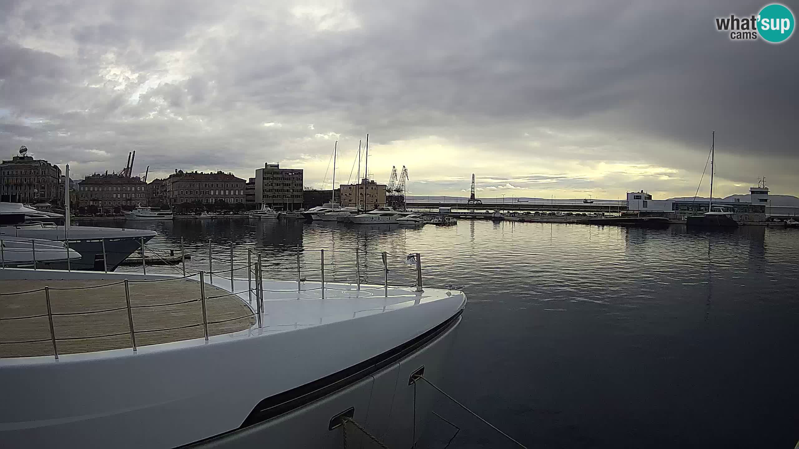 Reka – Botel Marina spletna kamera