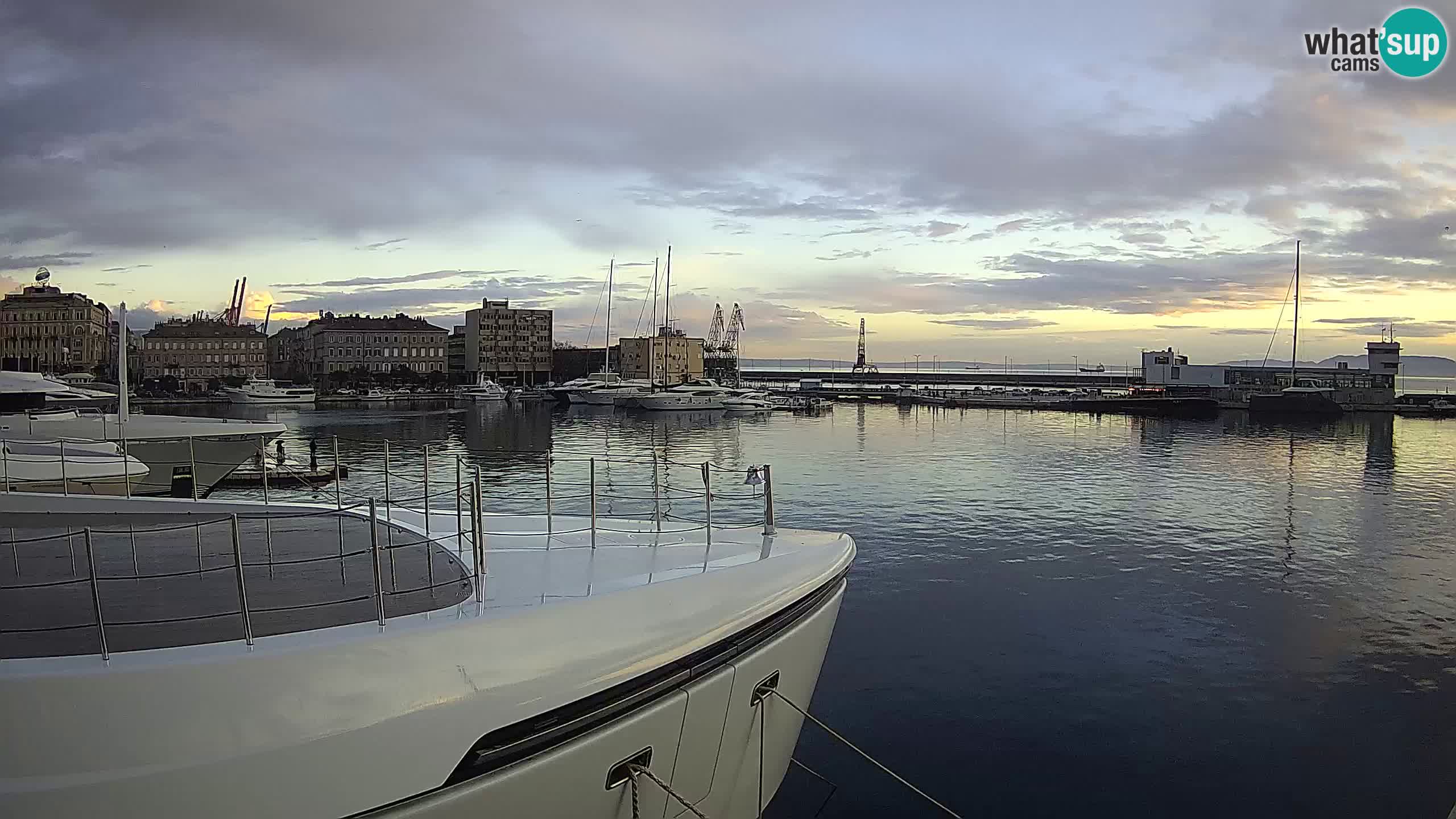 Botel Marina cámara web en vivo Rijeka