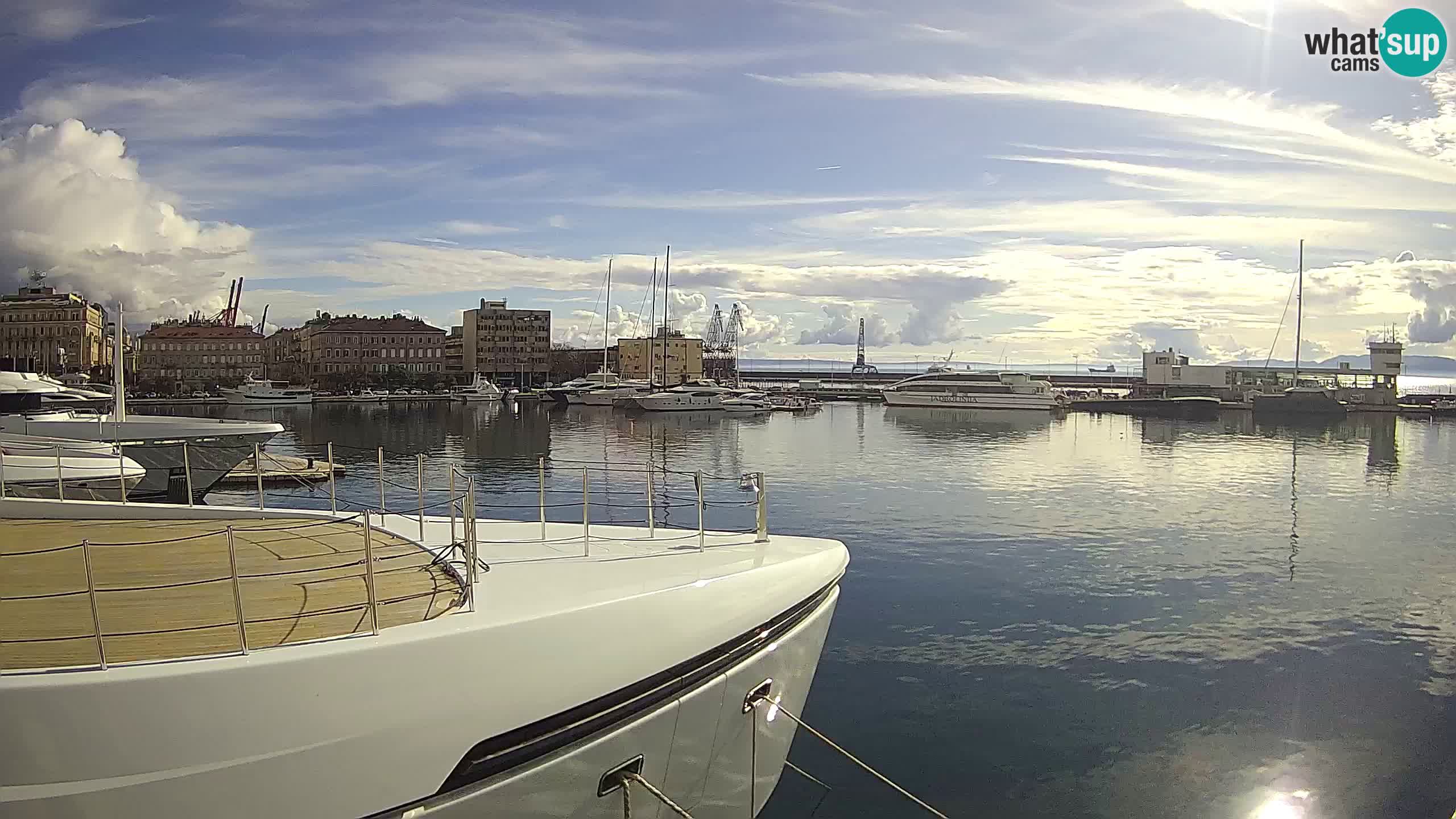 Botel Marina cámara web en vivo Rijeka