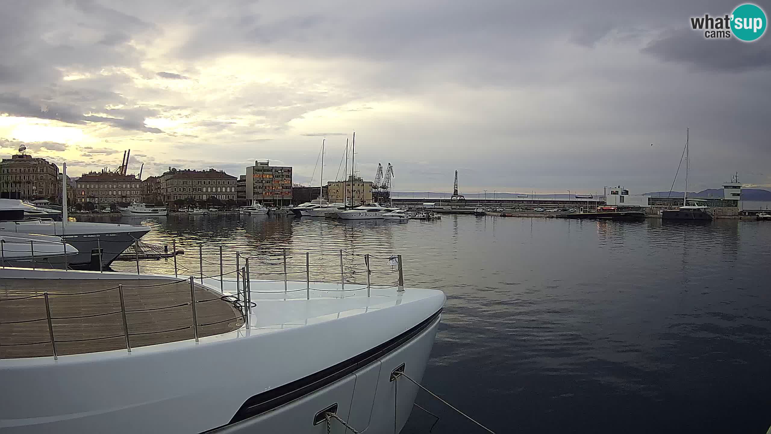 Botel Marina cámara web en vivo Rijeka