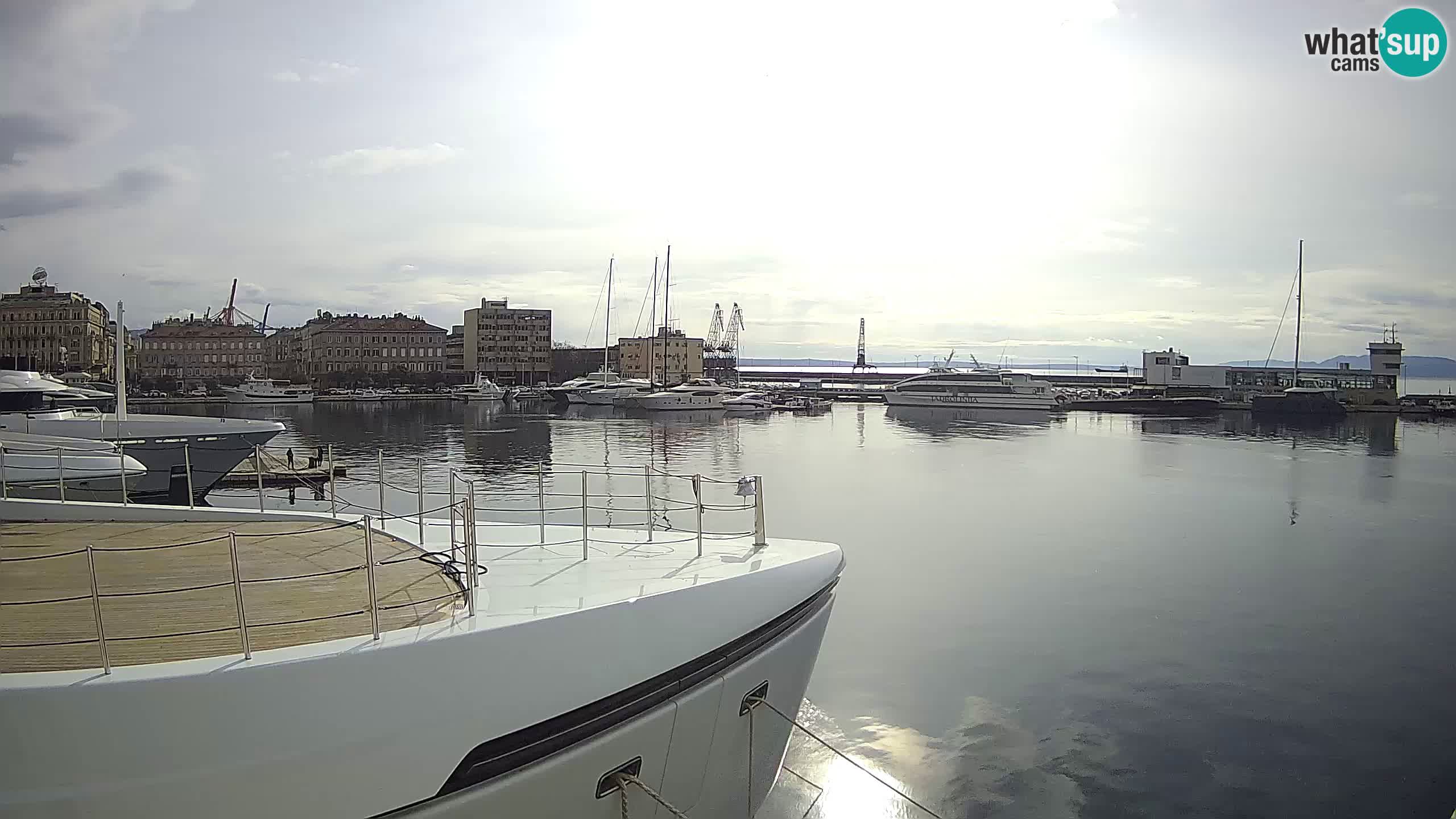 Botel Marina cámara web en vivo Rijeka