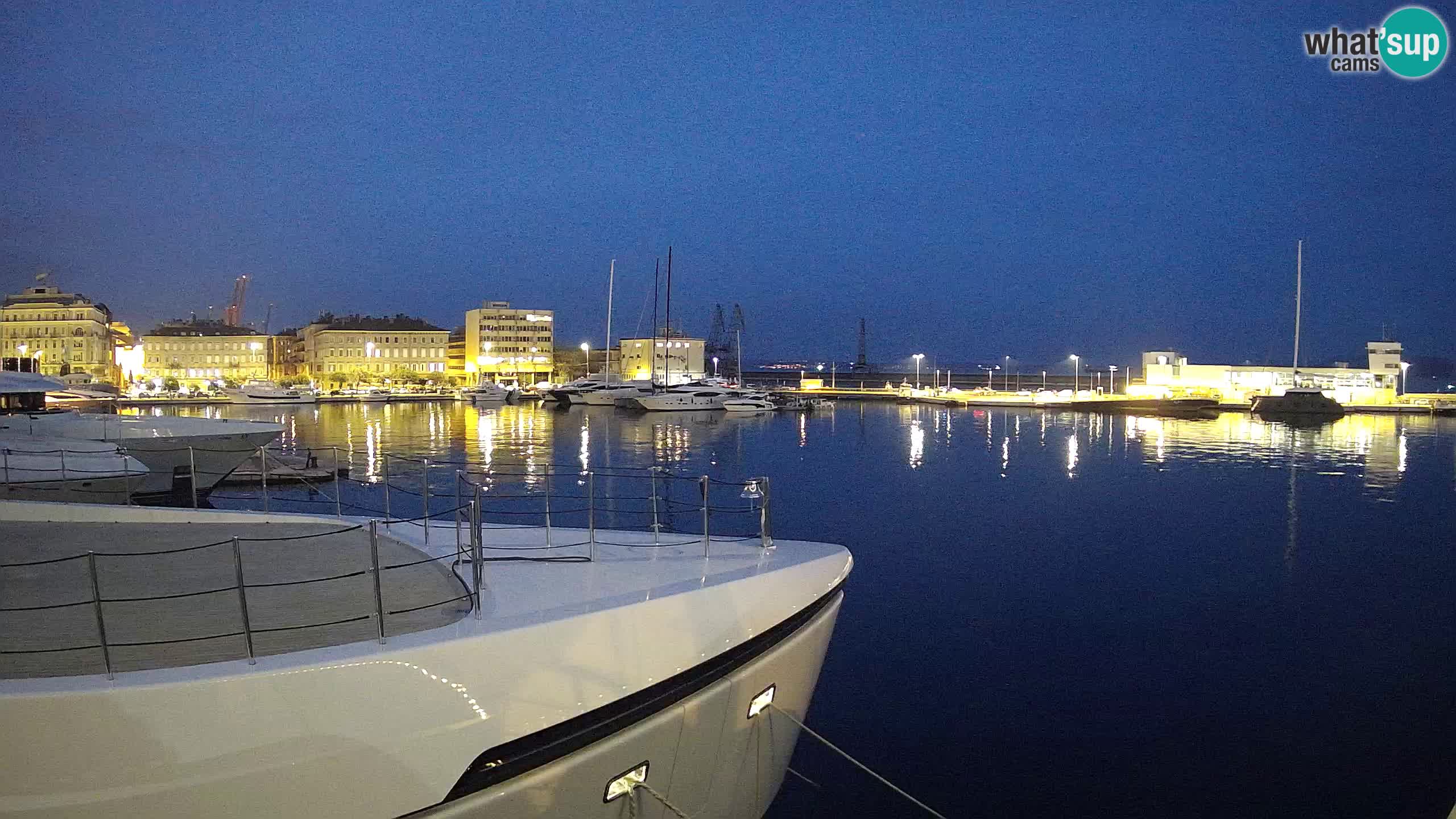 Reka – Botel Marina spletna kamera