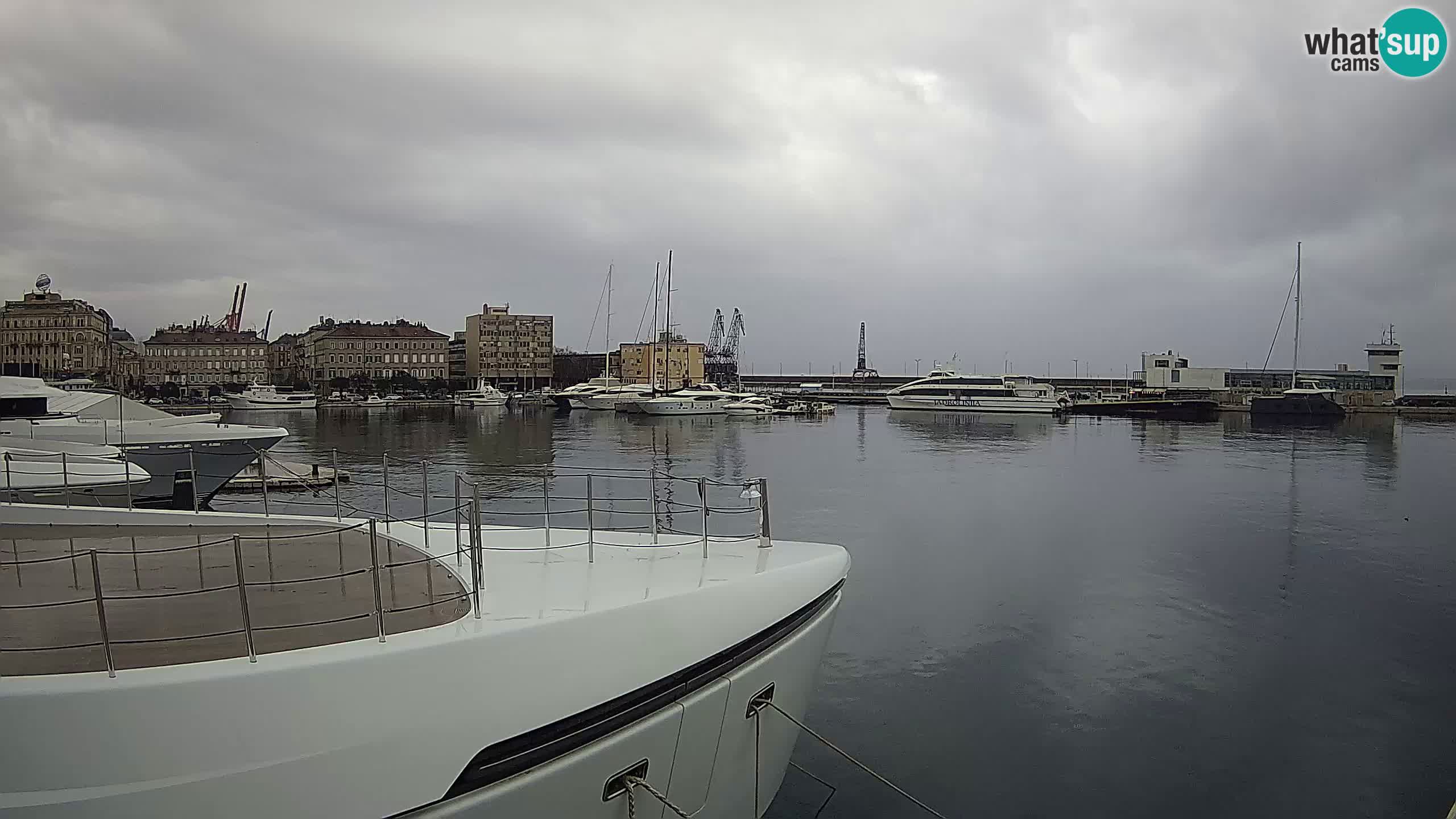 Reka – Botel Marina spletna kamera