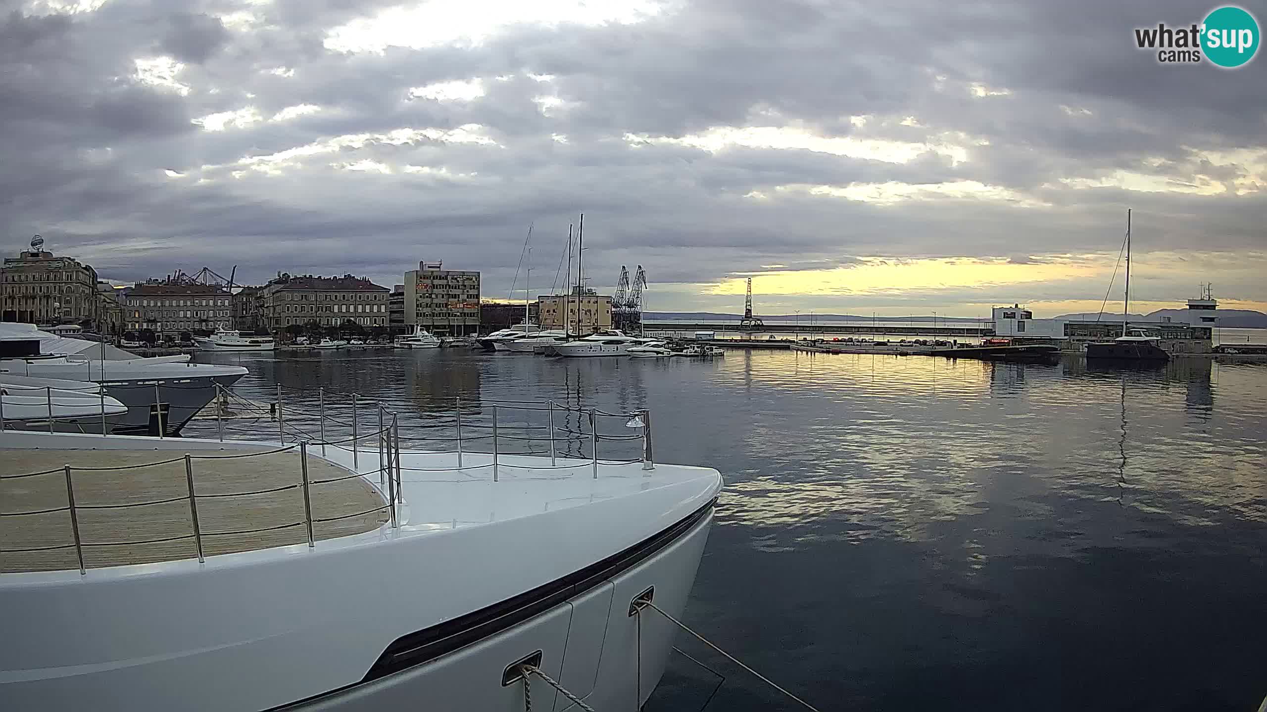 Botel Marina cámara web en vivo Rijeka