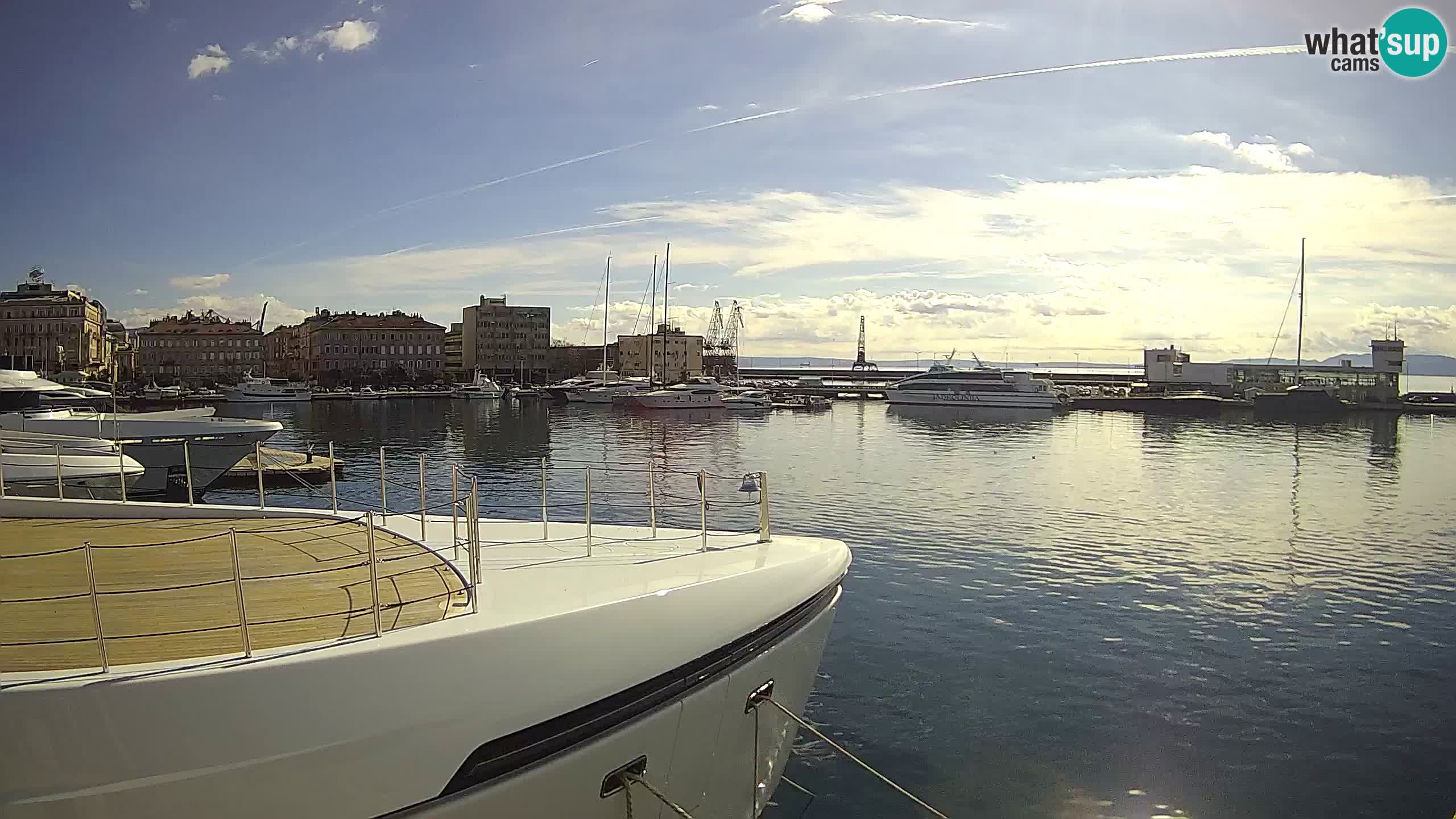 Reka – Botel Marina spletna kamera