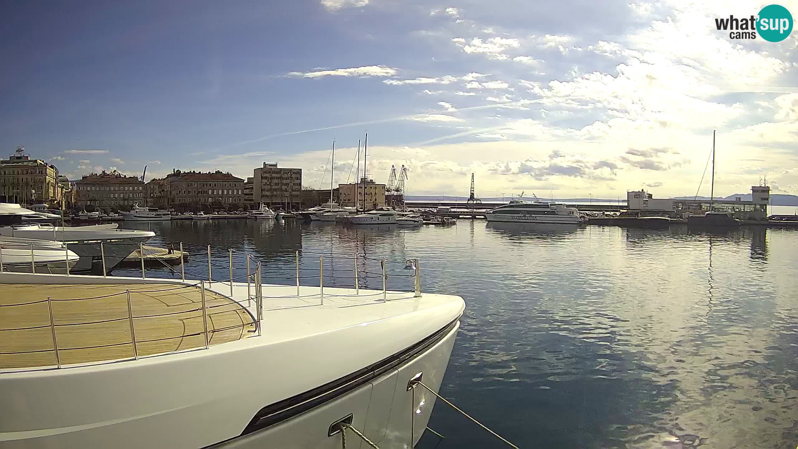 Botel Marina cámara web en vivo Rijeka
