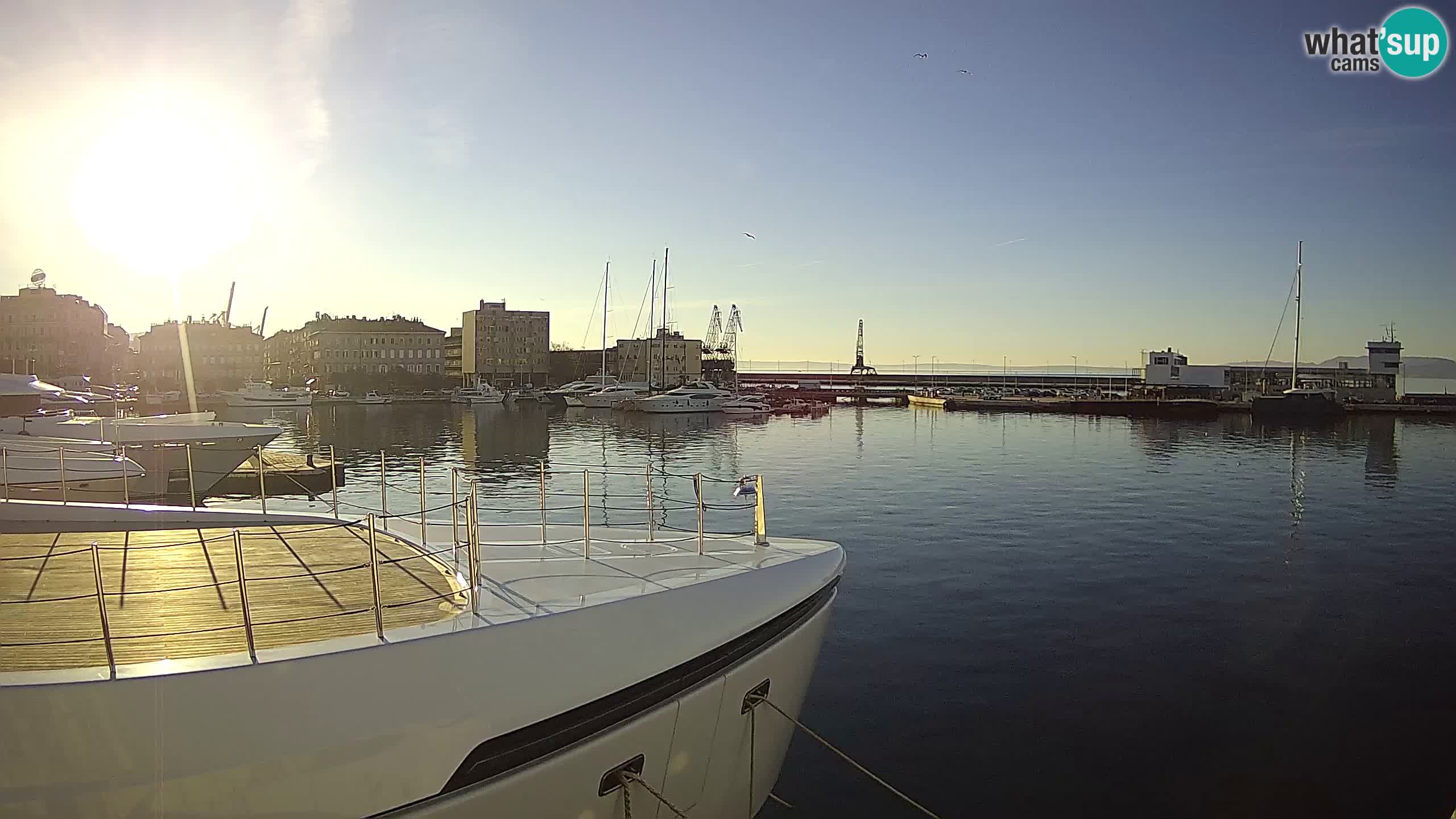 Reka – Botel Marina spletna kamera