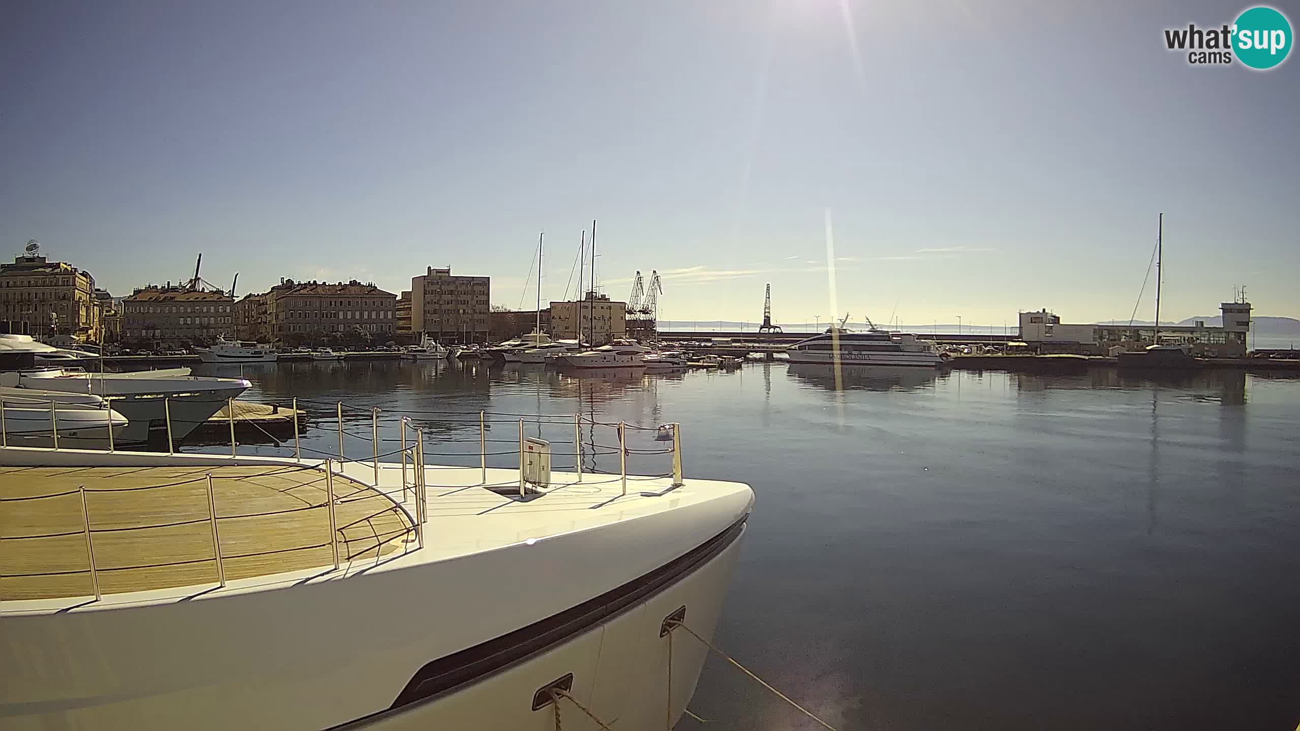 Botel Marina cámara web en vivo Rijeka